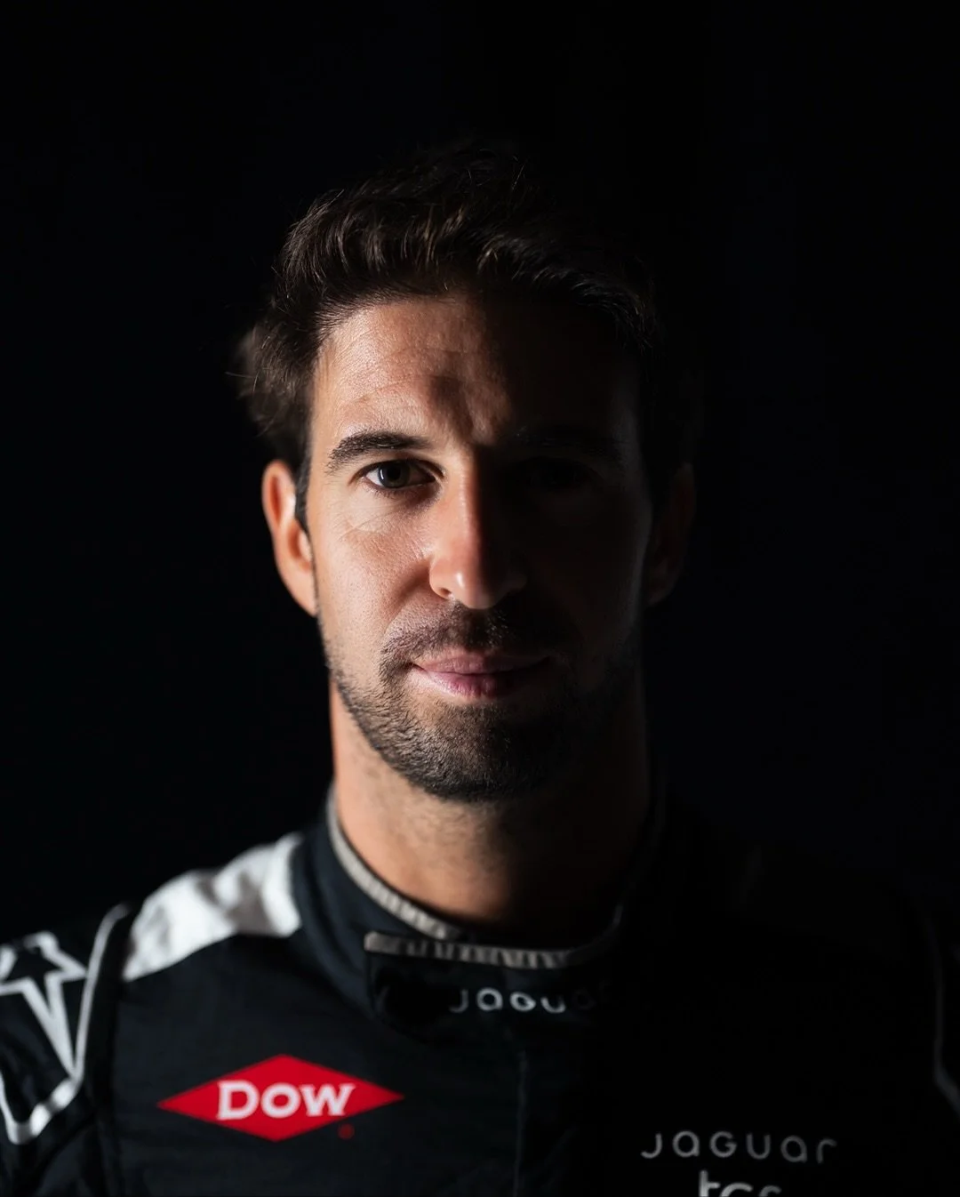 Introductory portraits for @afelixdacosta at @jaguarracing HQ&hellip; Bem-vindo &lsquo;Dac&rsquo;! 🇵🇹 

#motorsport #portrait #portraitphotography #sonyalpha