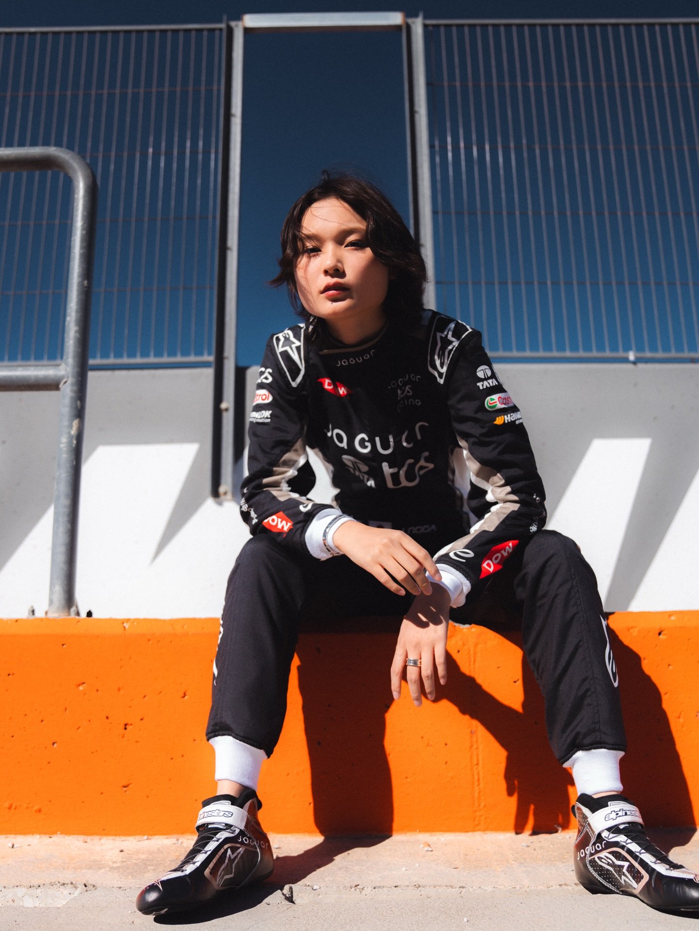 @juju_noda x @jaguarracing shot for the @fiaformulae women&rsquo;s test 

#motorsport #womeninsport #valencia #portraitphotography