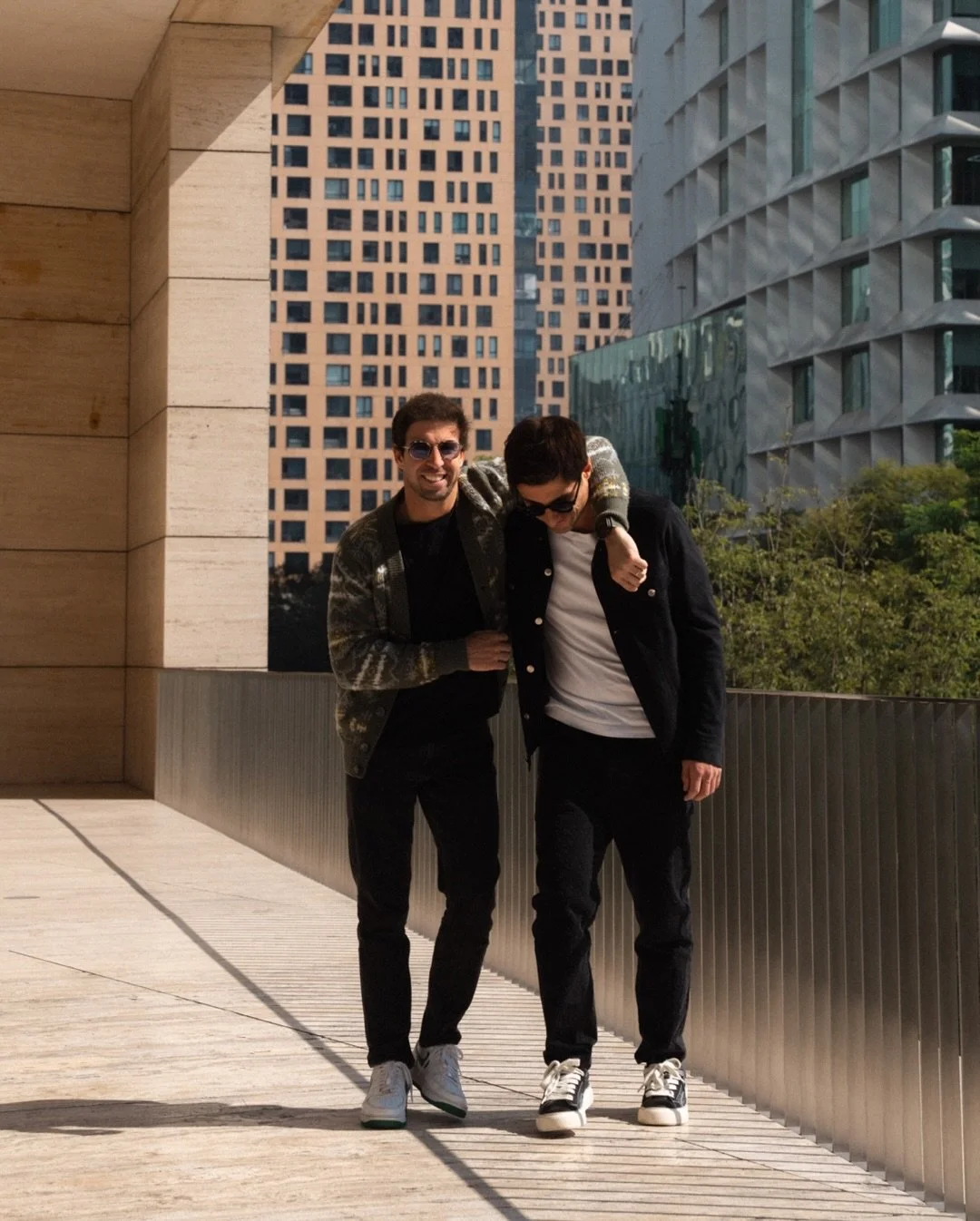 Out and about in Mexico City 🇲🇽

With @afelixdacosta @mitchevans_ @jaguarracing @labonvi.mx @xinuperfumes 

#mexicocity #cdmx