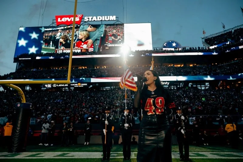 😊

#49ers #nationalanthem #singer #nflplayoff