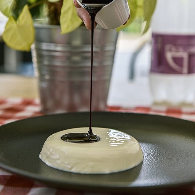 Panna Cotta - a fabulous dessert that is deliciously creamy and complemented beautifully by the sweet chocolate syrup. Try It!⁠
----------------------------------------------⁠
Contact us for Catering or Delivery orders 🛵💨⁠
⁠
🍕⁠Authentic Neapolitan