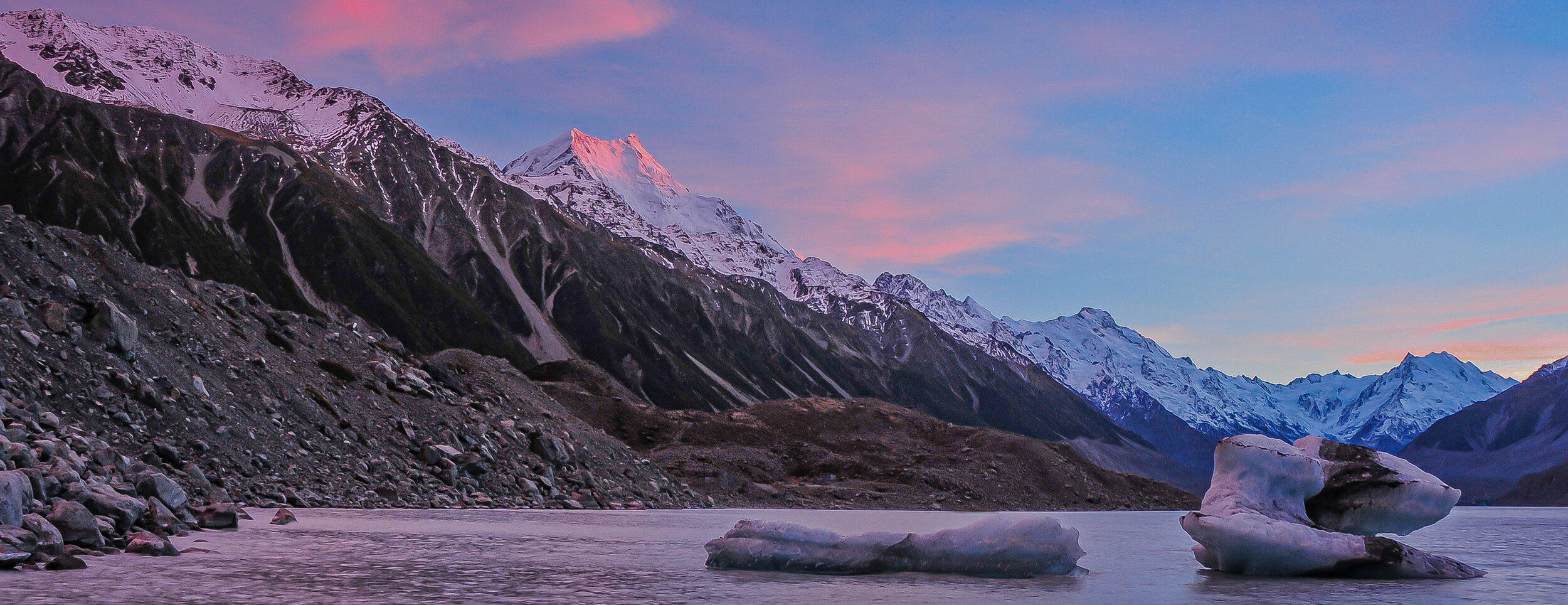 tasman_glacier_icebergs.jpg