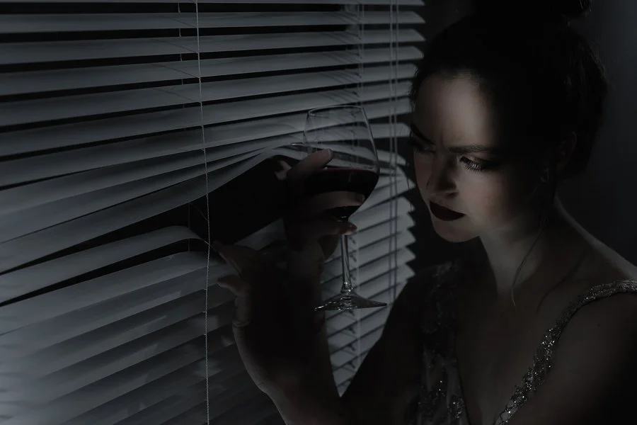 The nosy neighbour | Margie Coplestone