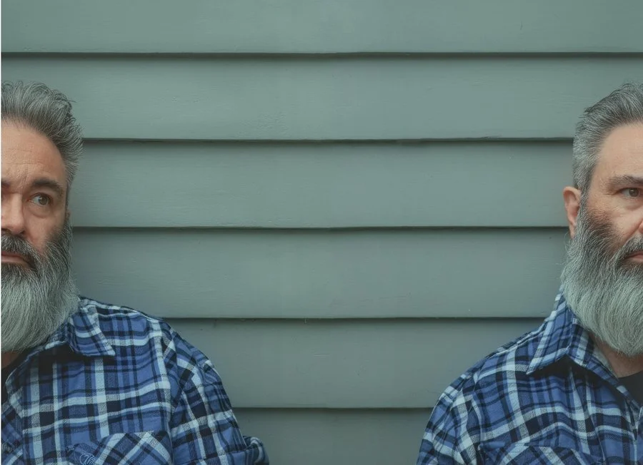 I feel a distance between me | Stephen Mackintosh