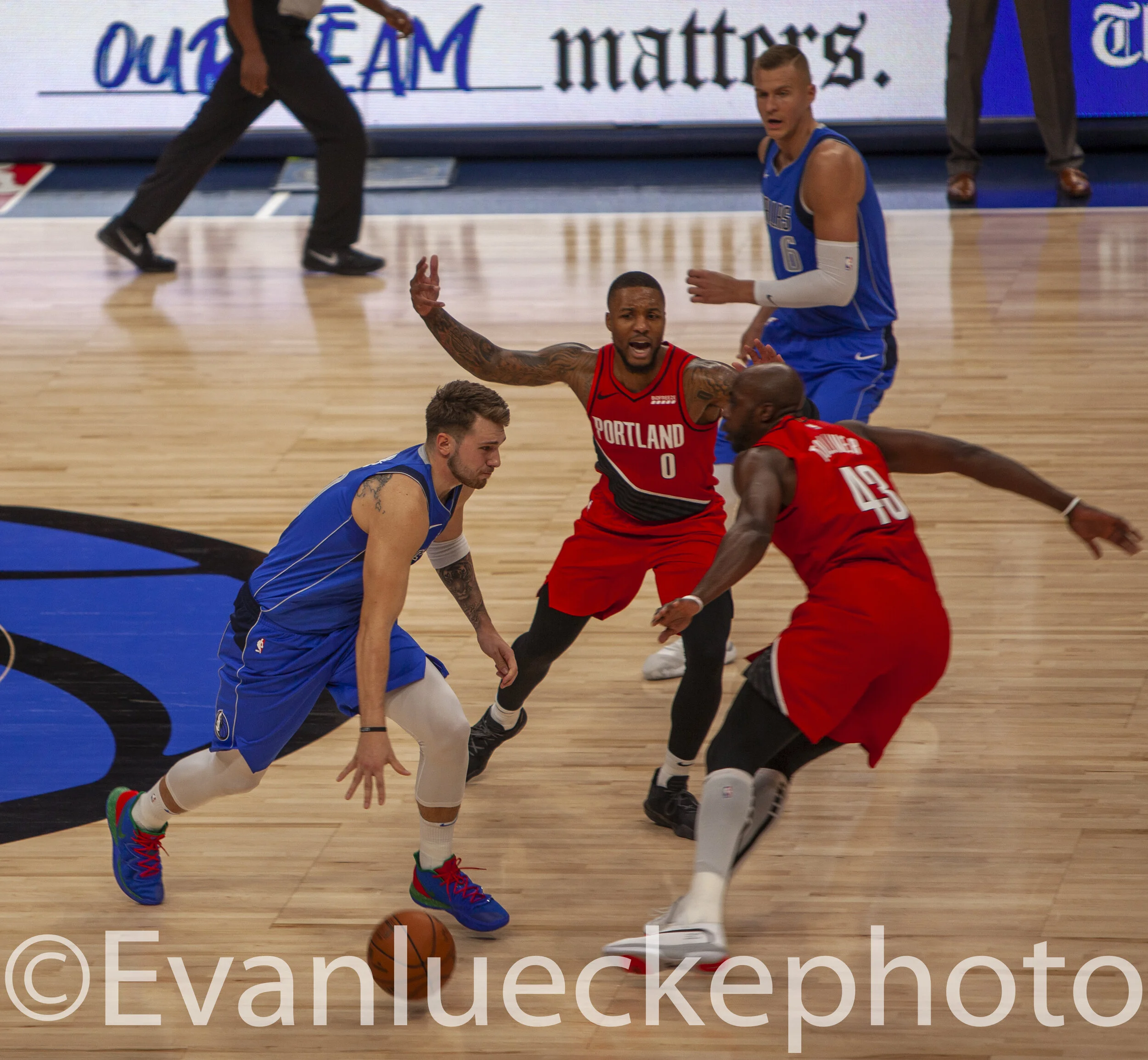 basketball 40305.jpg