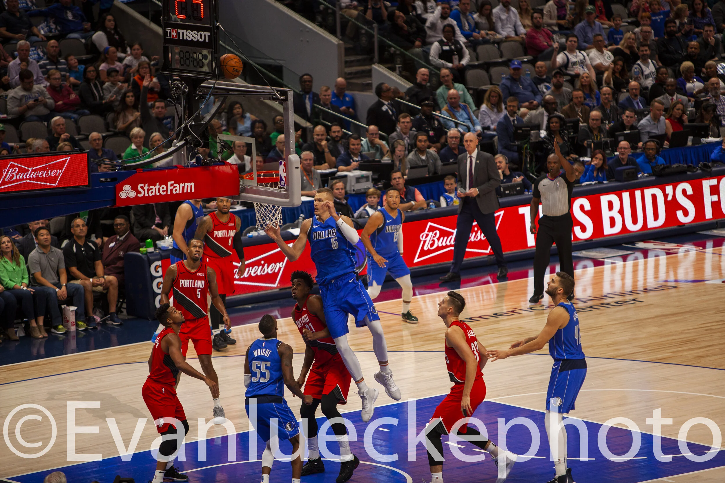 basketball 40709.jpg