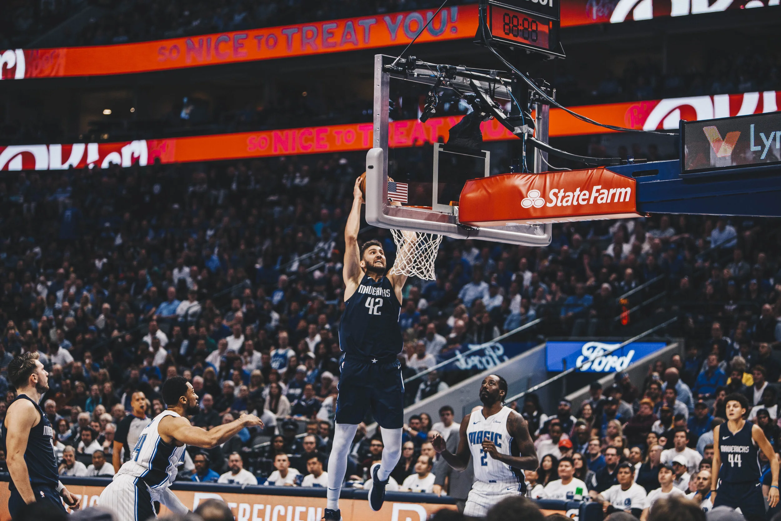 mavs52550.jpg