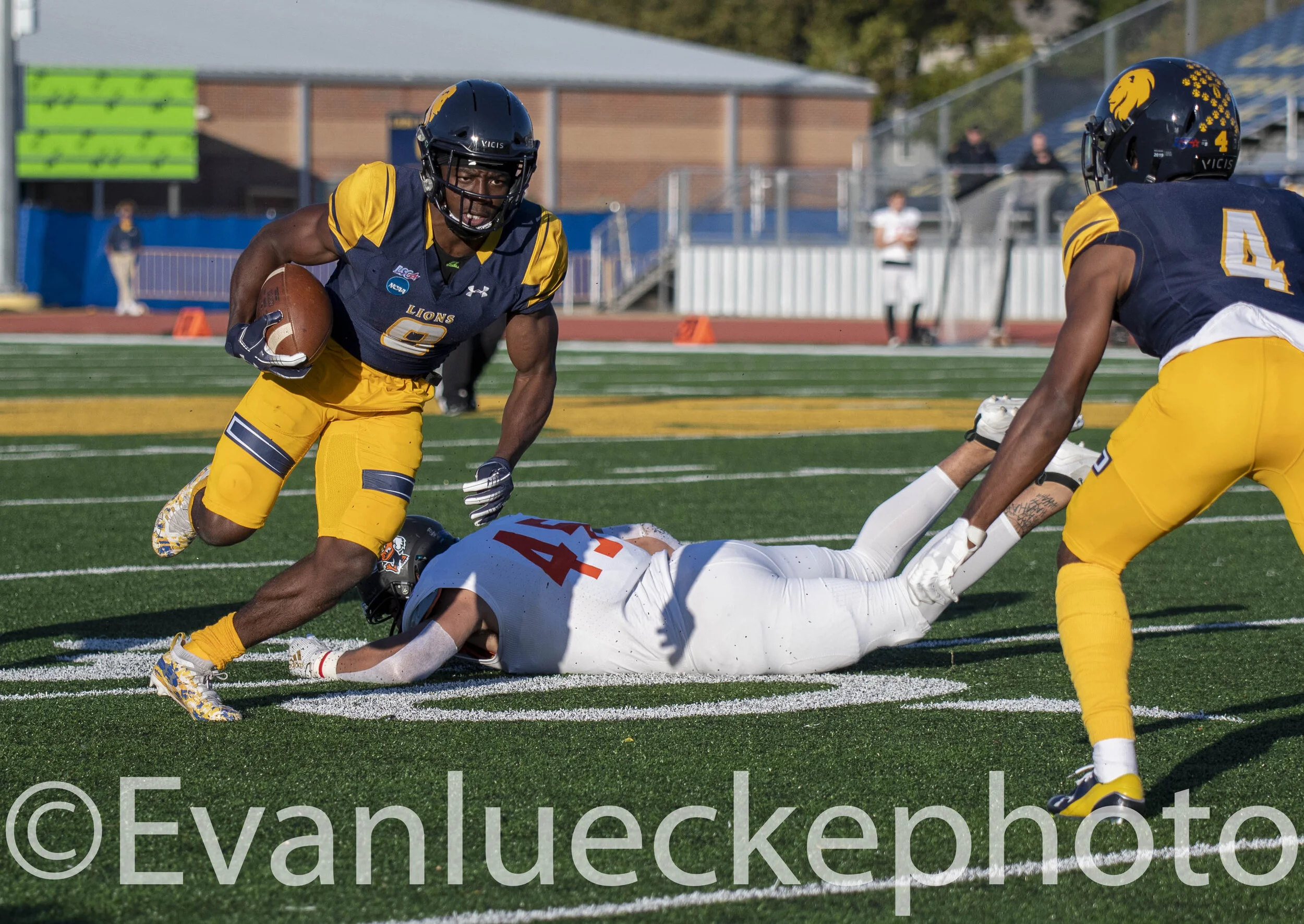 football 60424.jpg