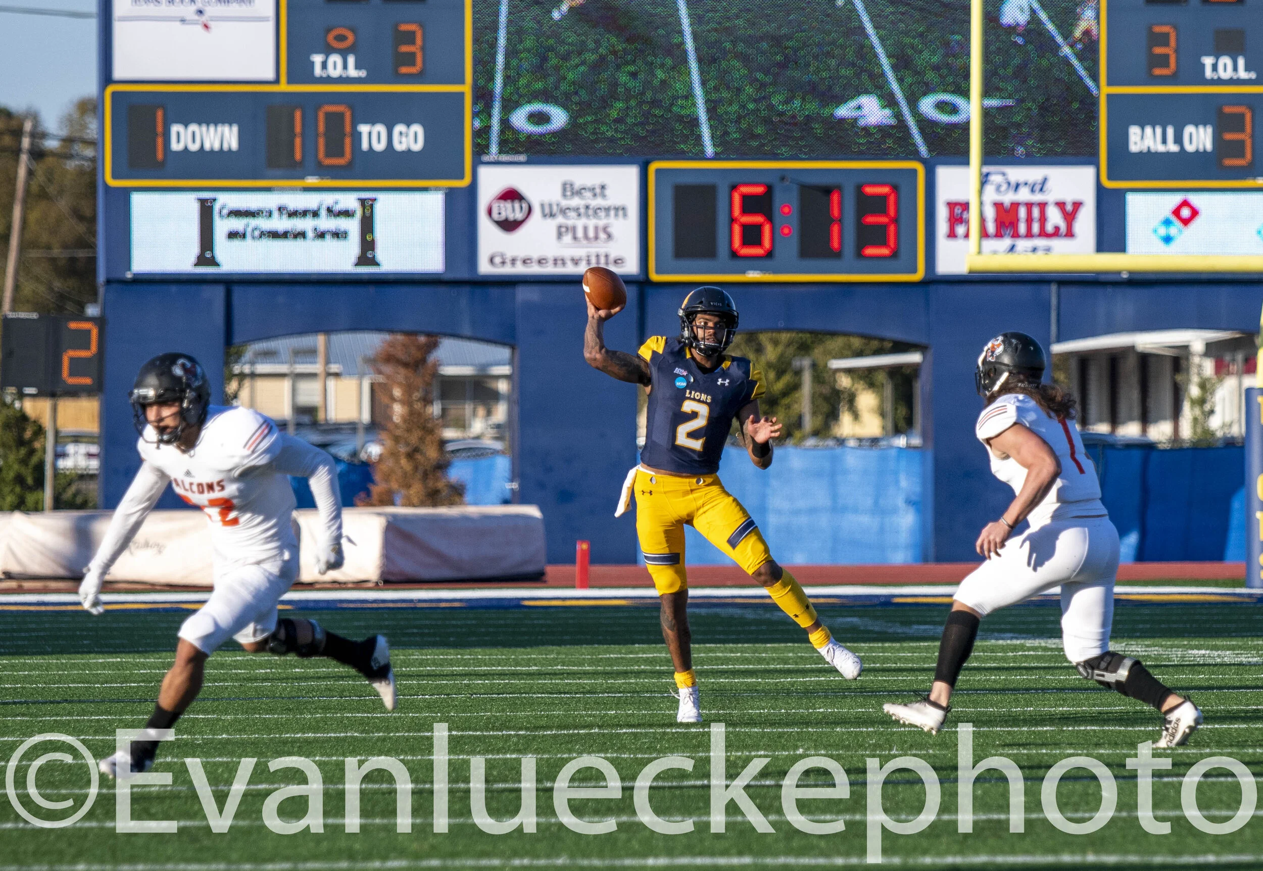 football 60580.jpg