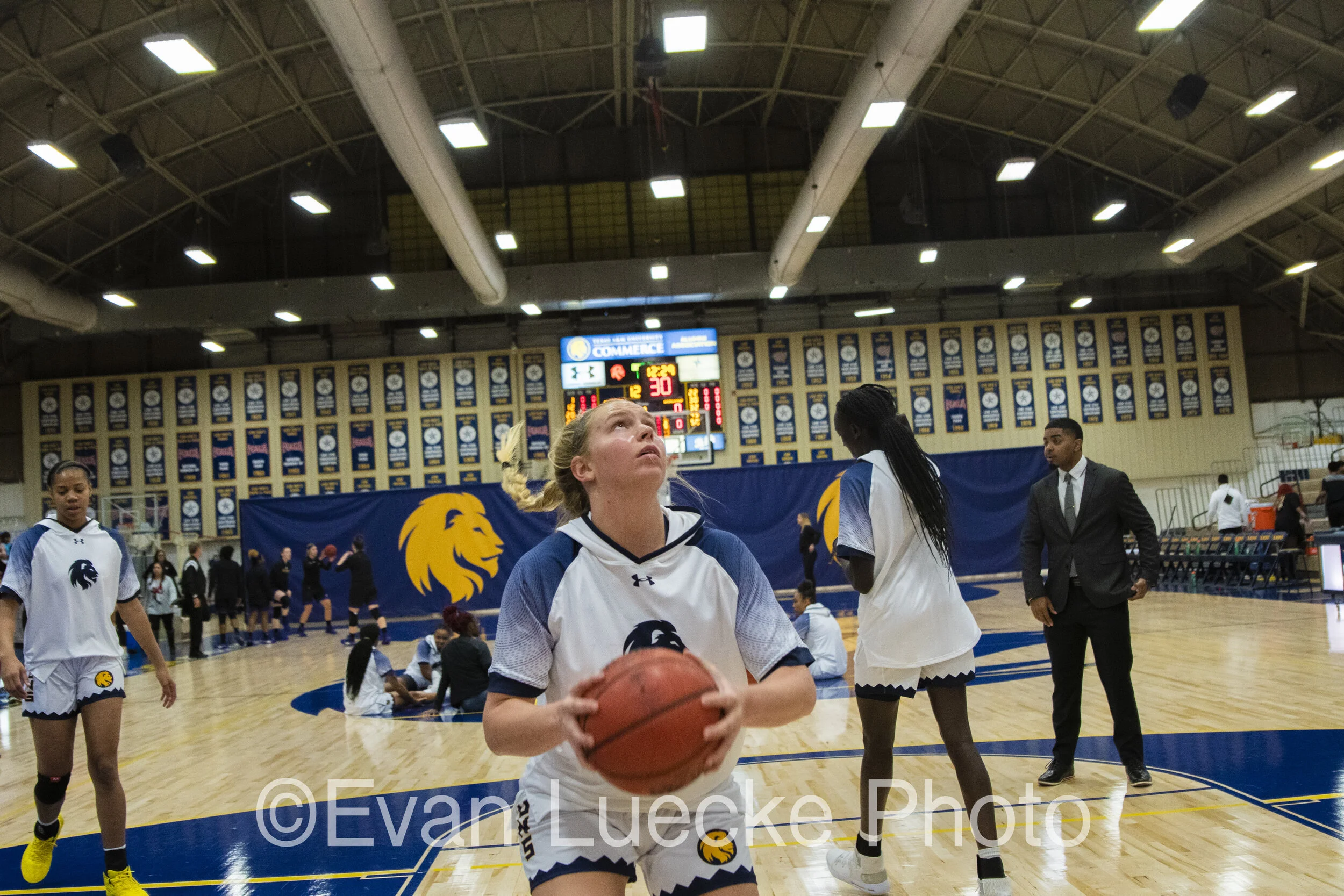 Wbb71148.jpg