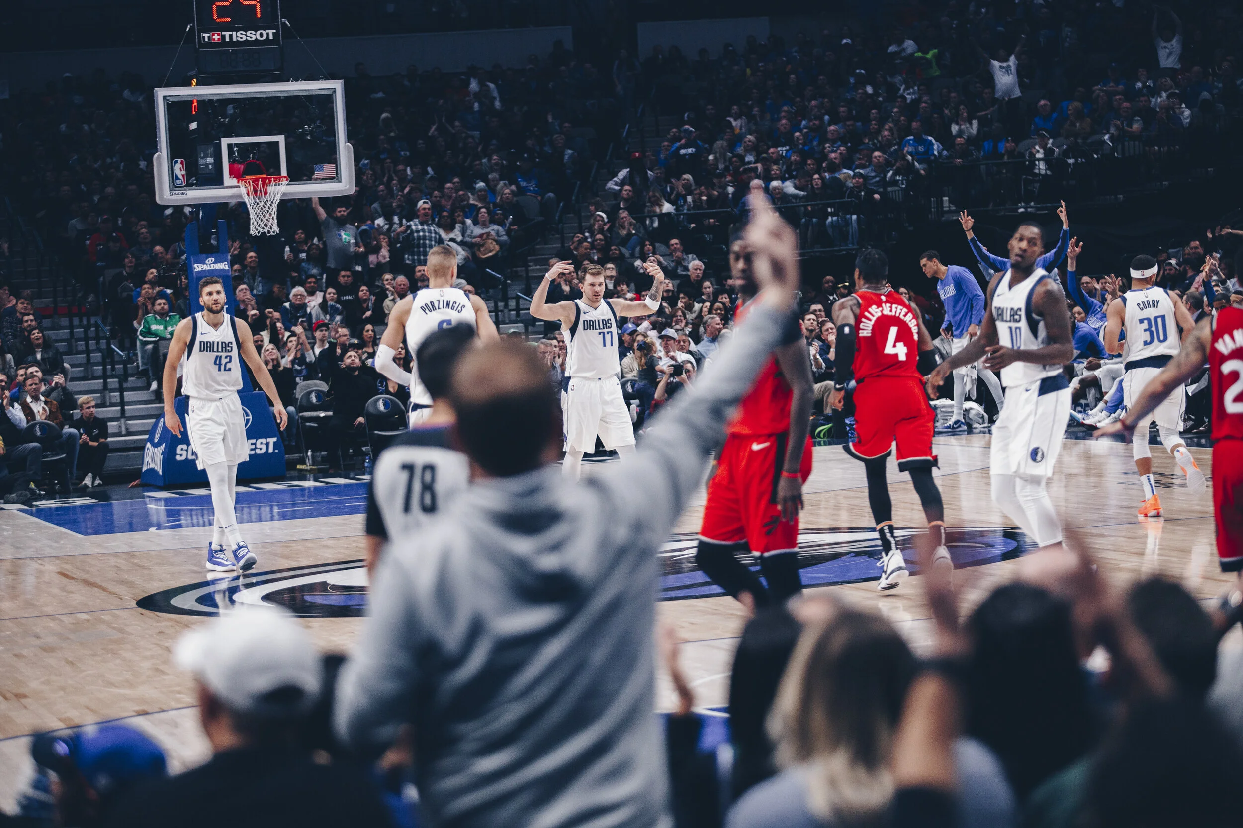 Mavs 77279.jpg
