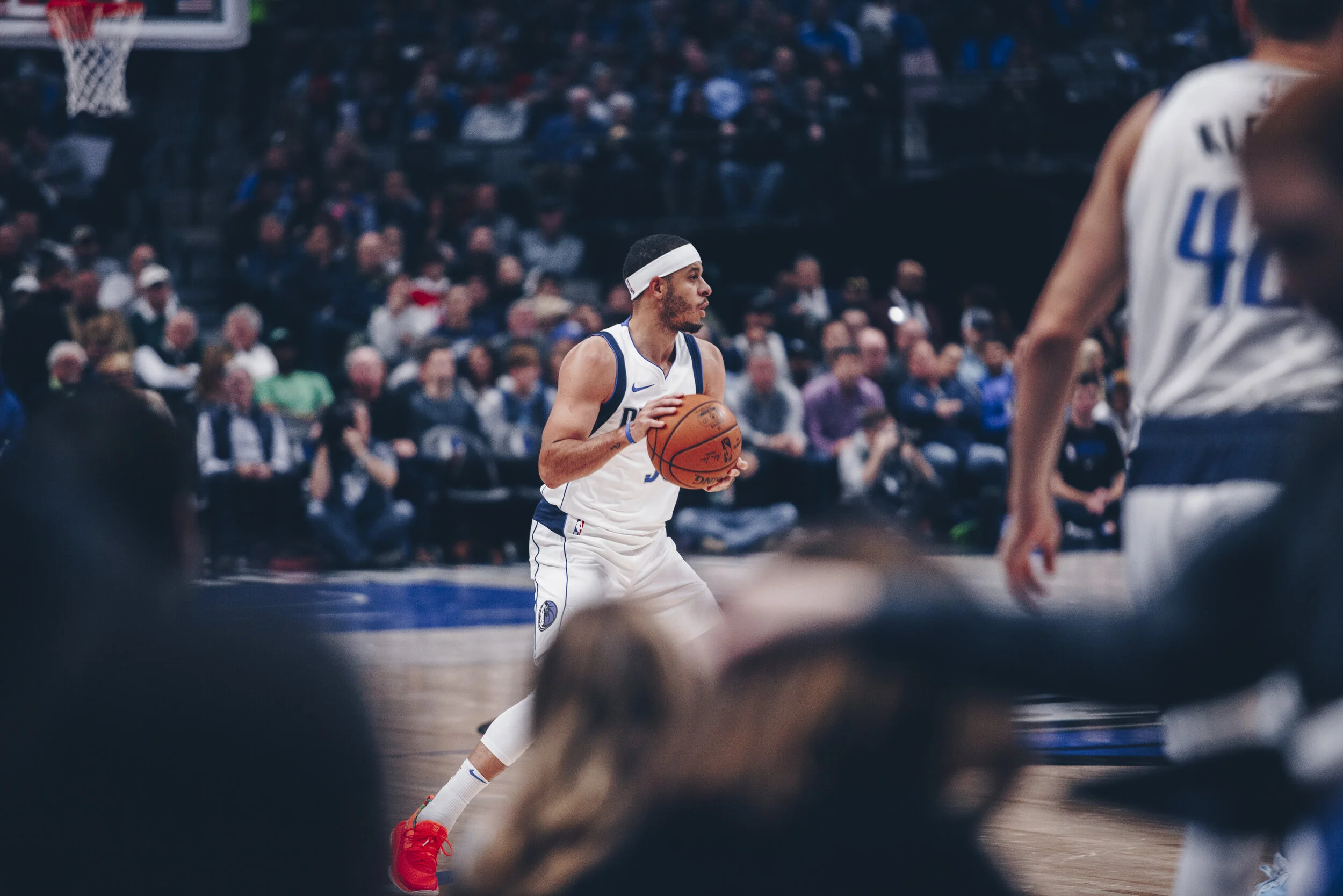 Mavs 76939.jpg