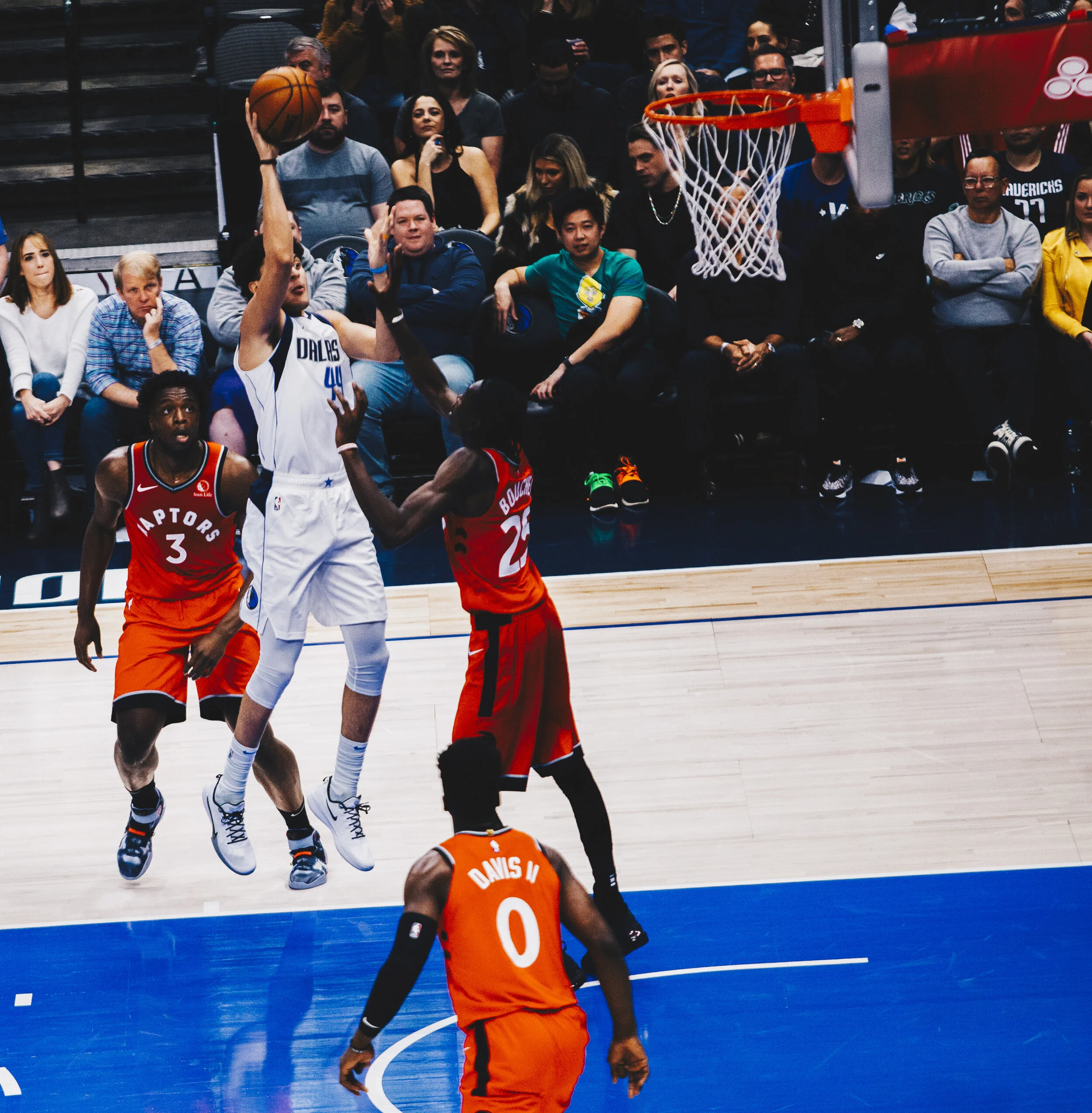 Mavs 76735.jpg
