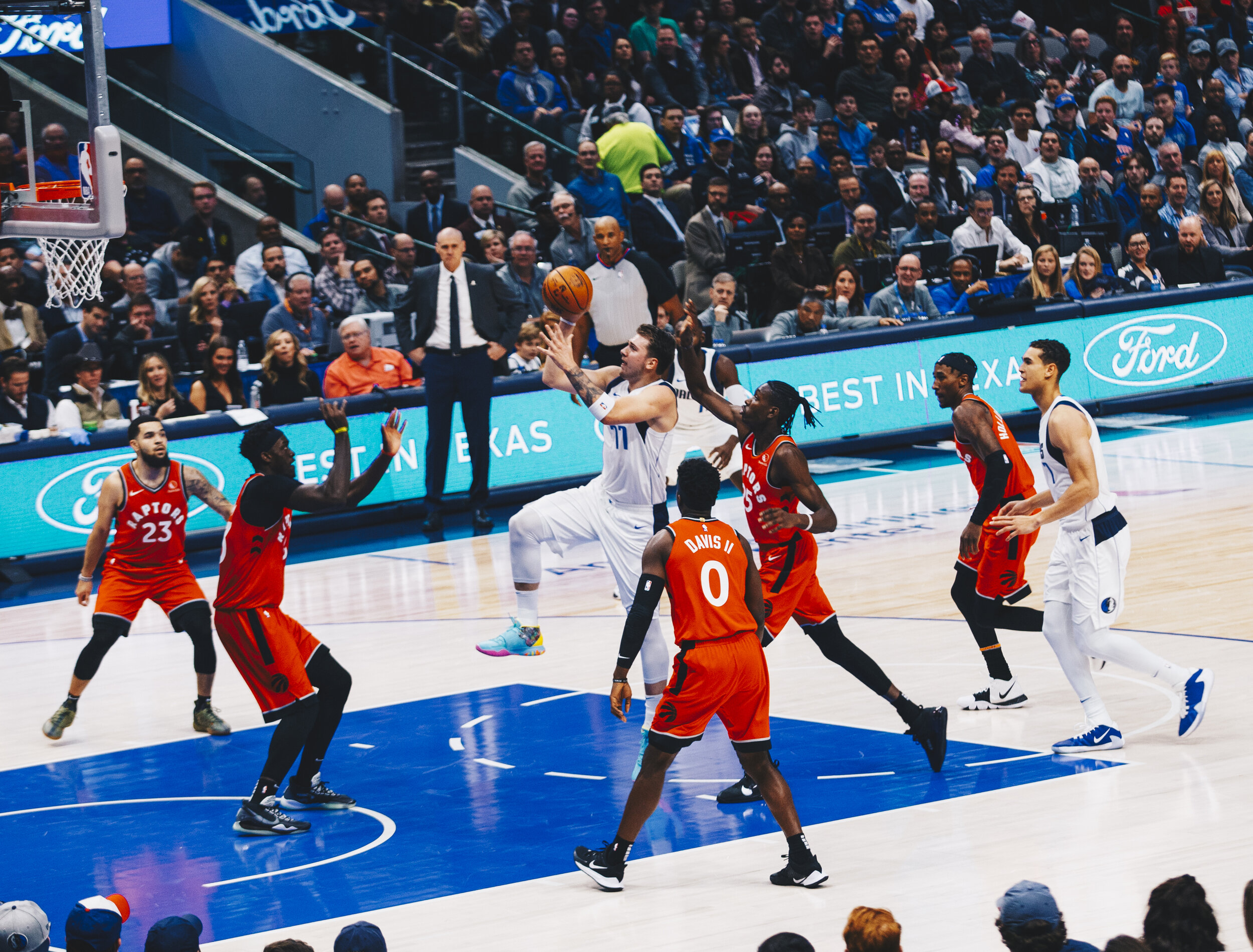 Mavs 76536.jpg