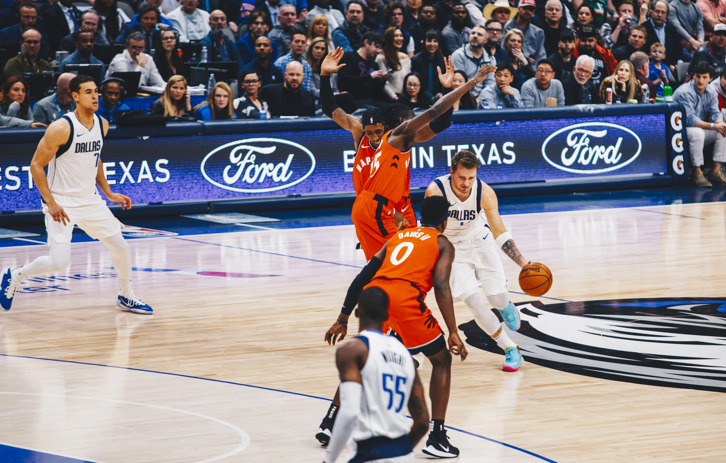 Mavs 76515.jpg