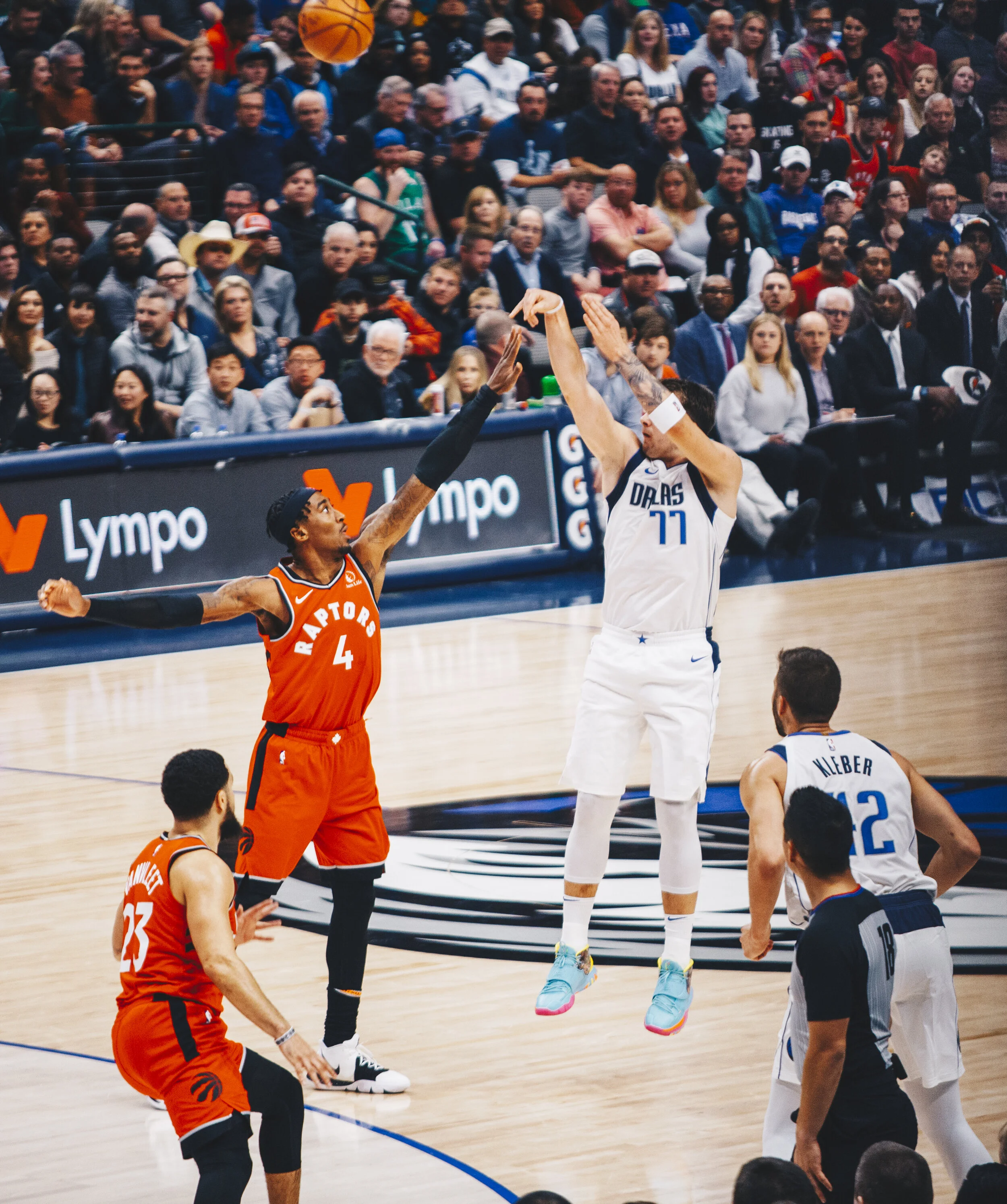 Mavs 76466.jpg