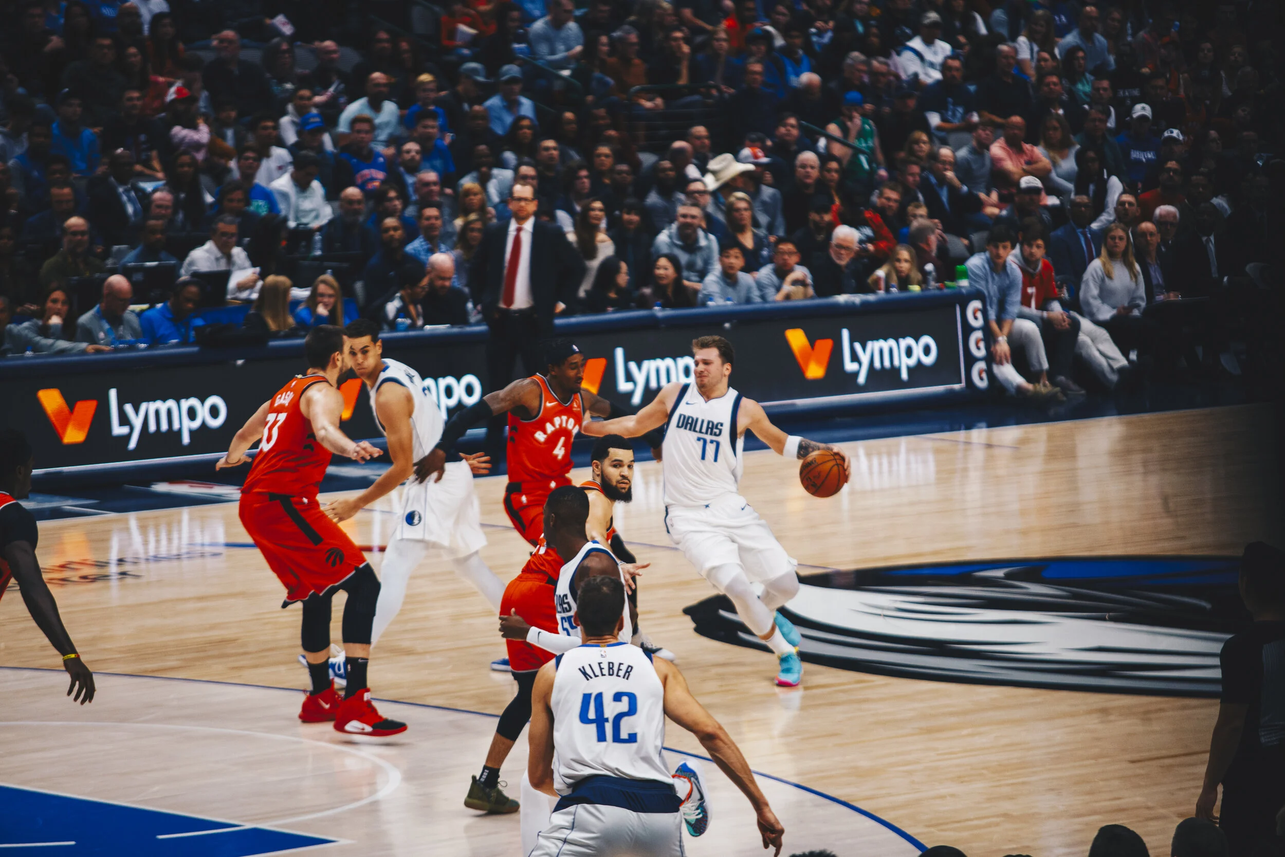 Mavs 76460.jpg