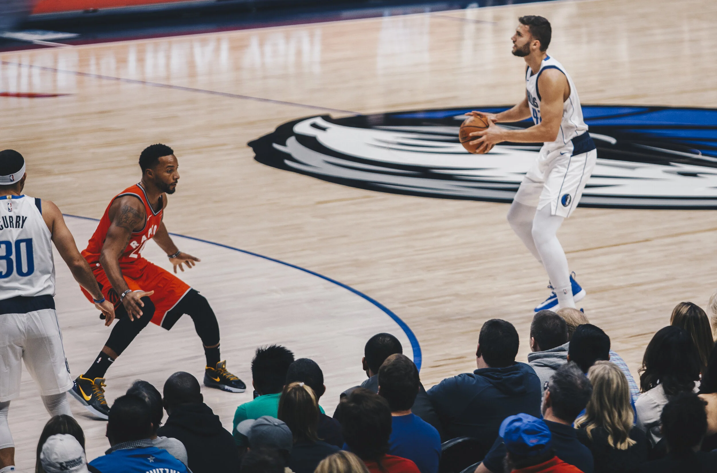 Mavs 76400.jpg