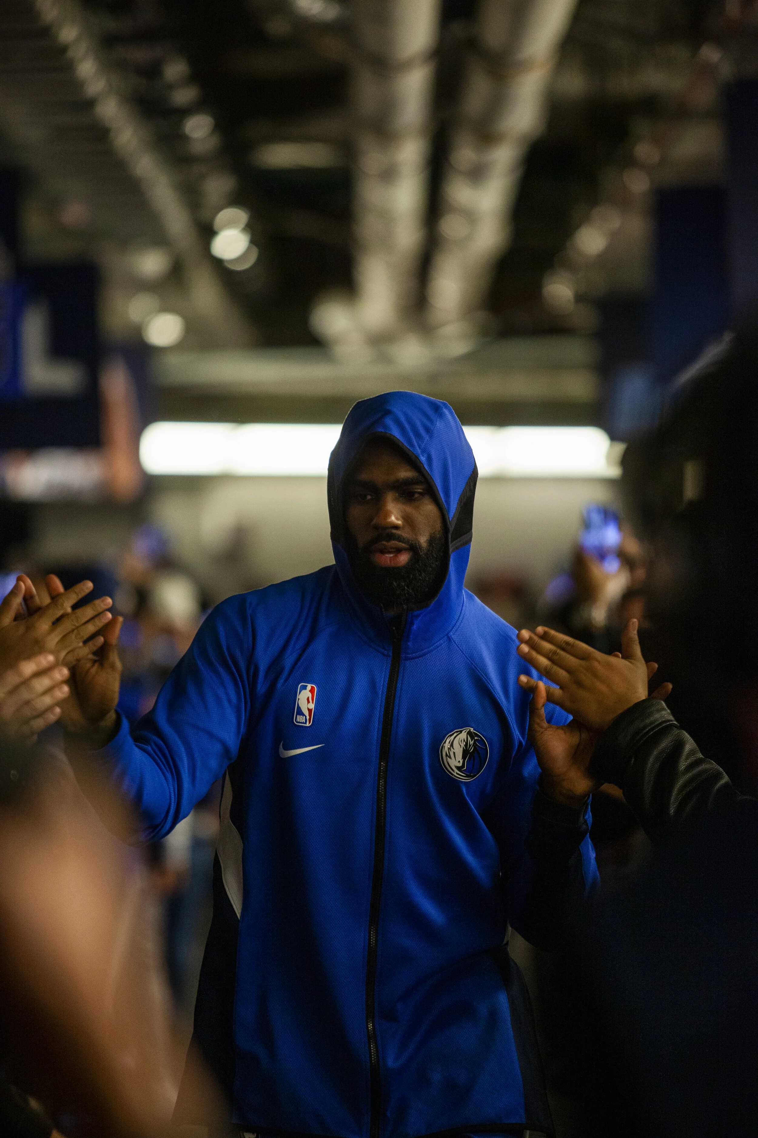 Mavs 75779.jpg