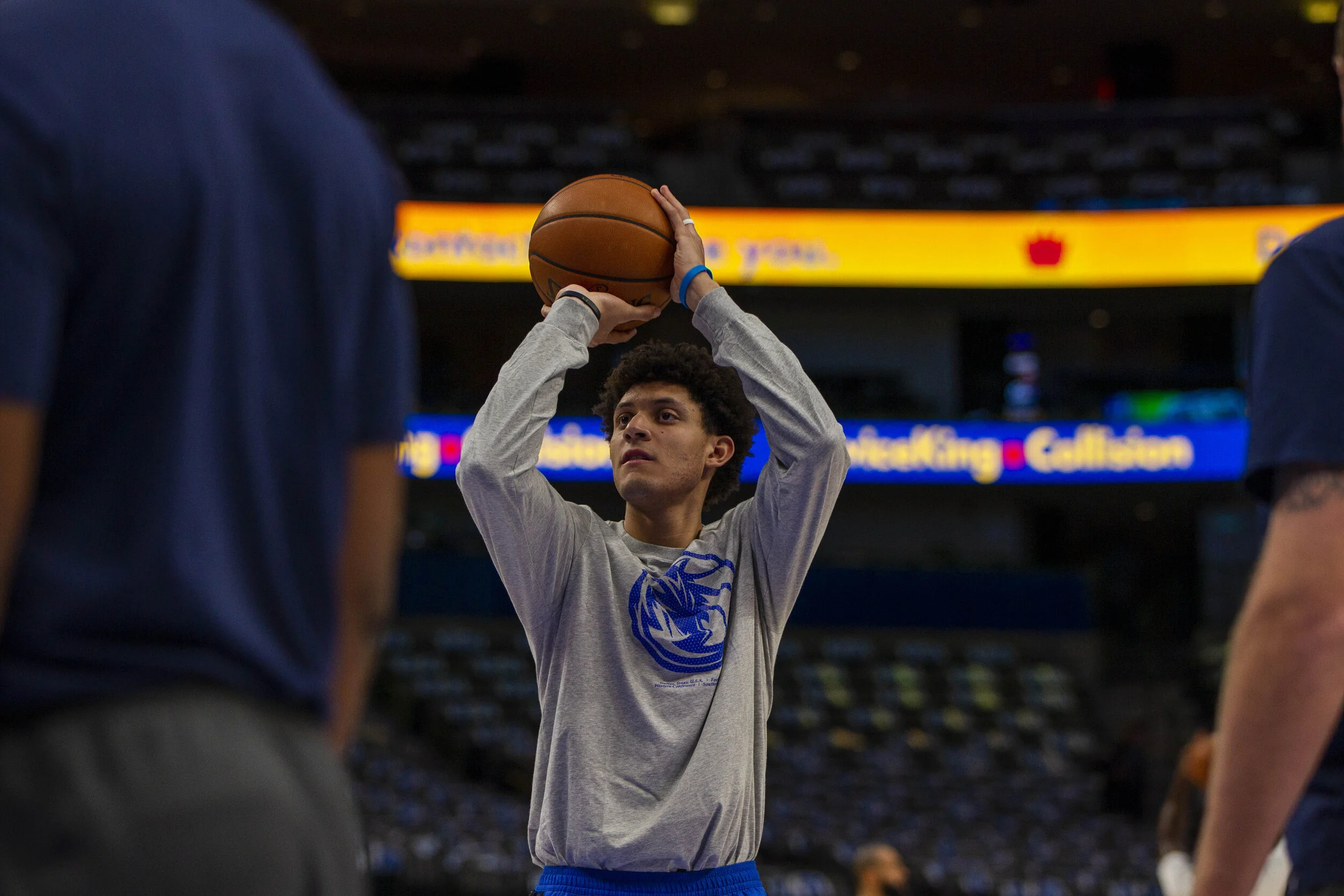 mavs 000381.jpg