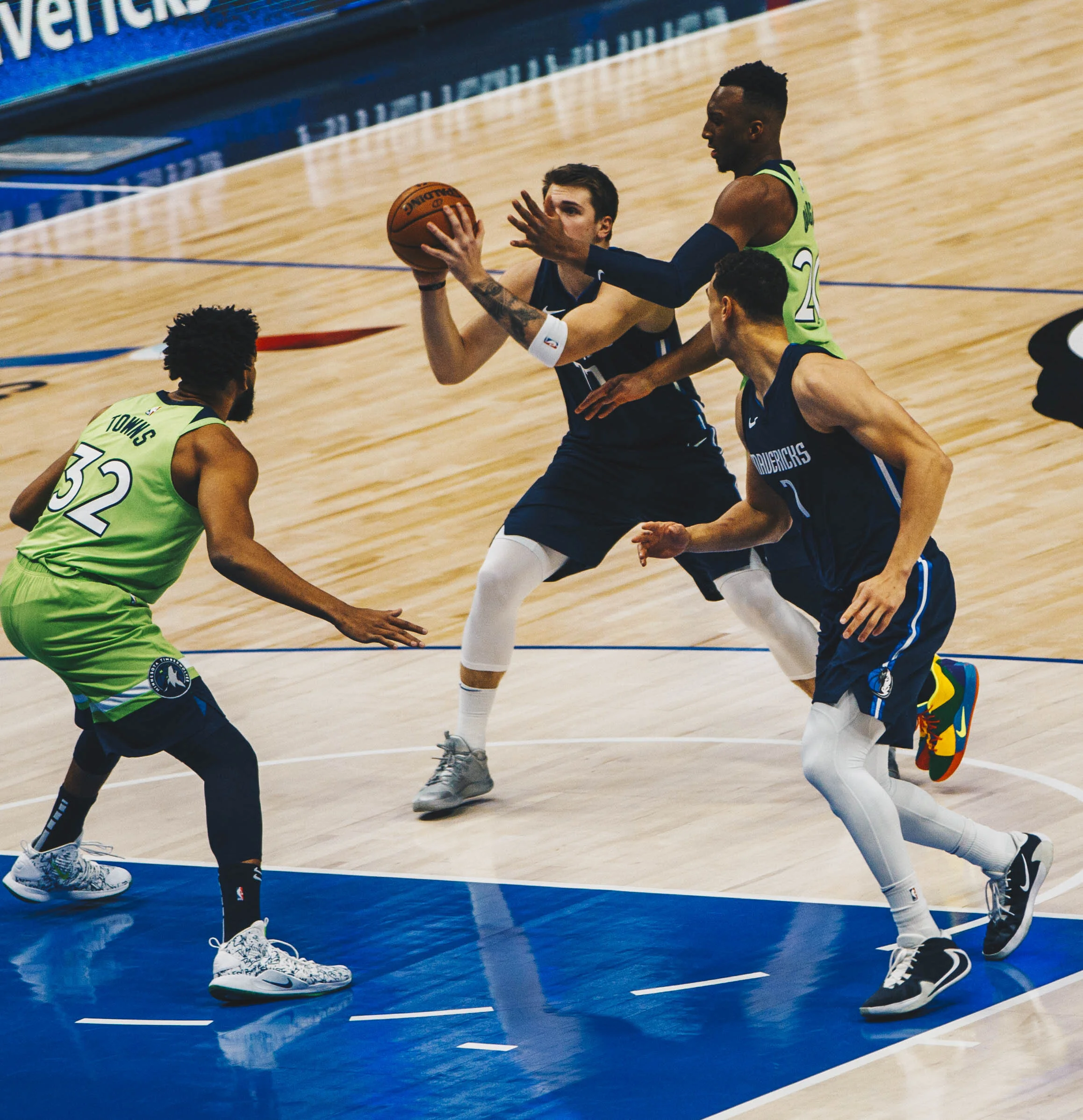 mavs 002101.jpg