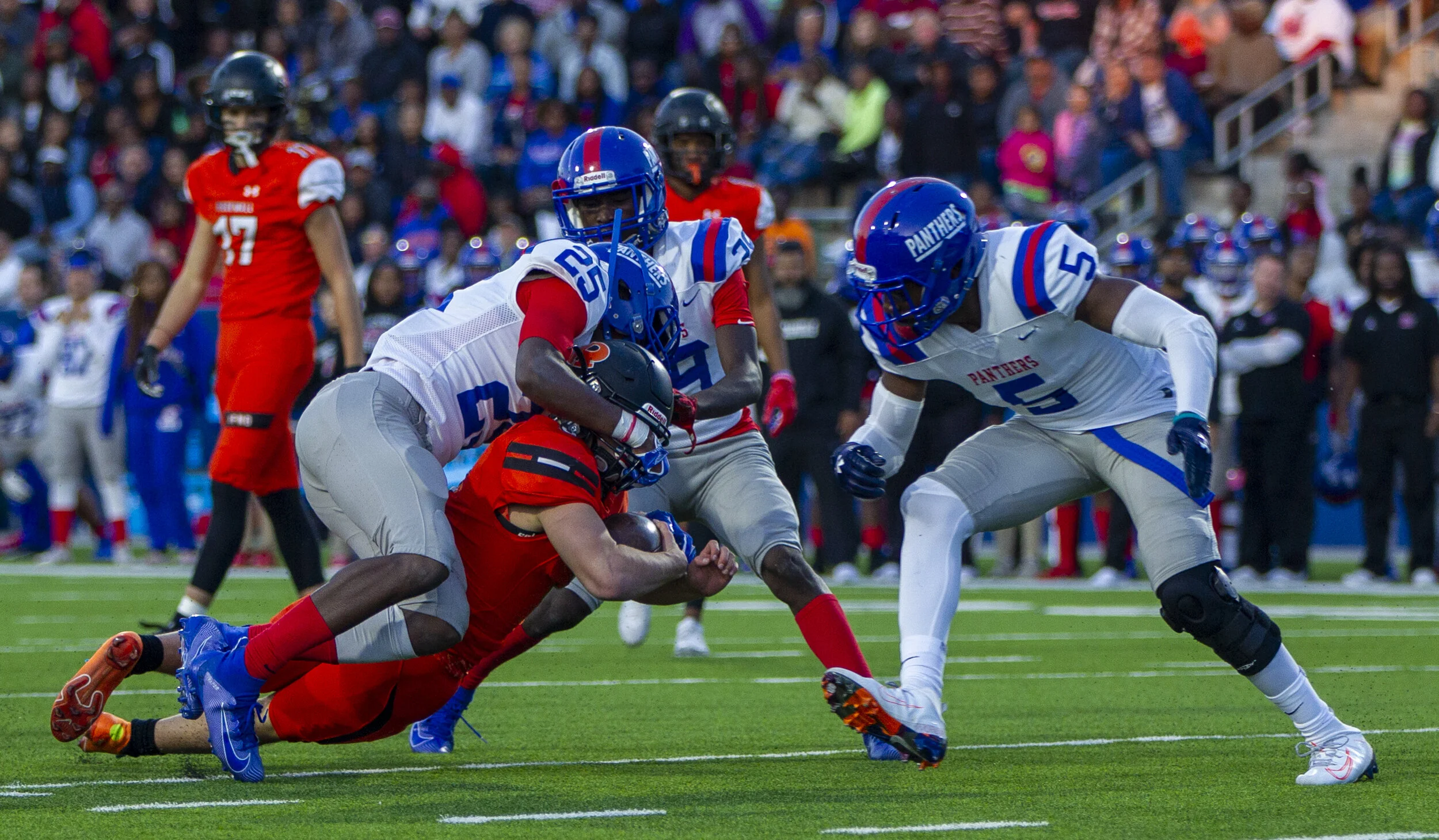 DHSvRHS020427.jpg