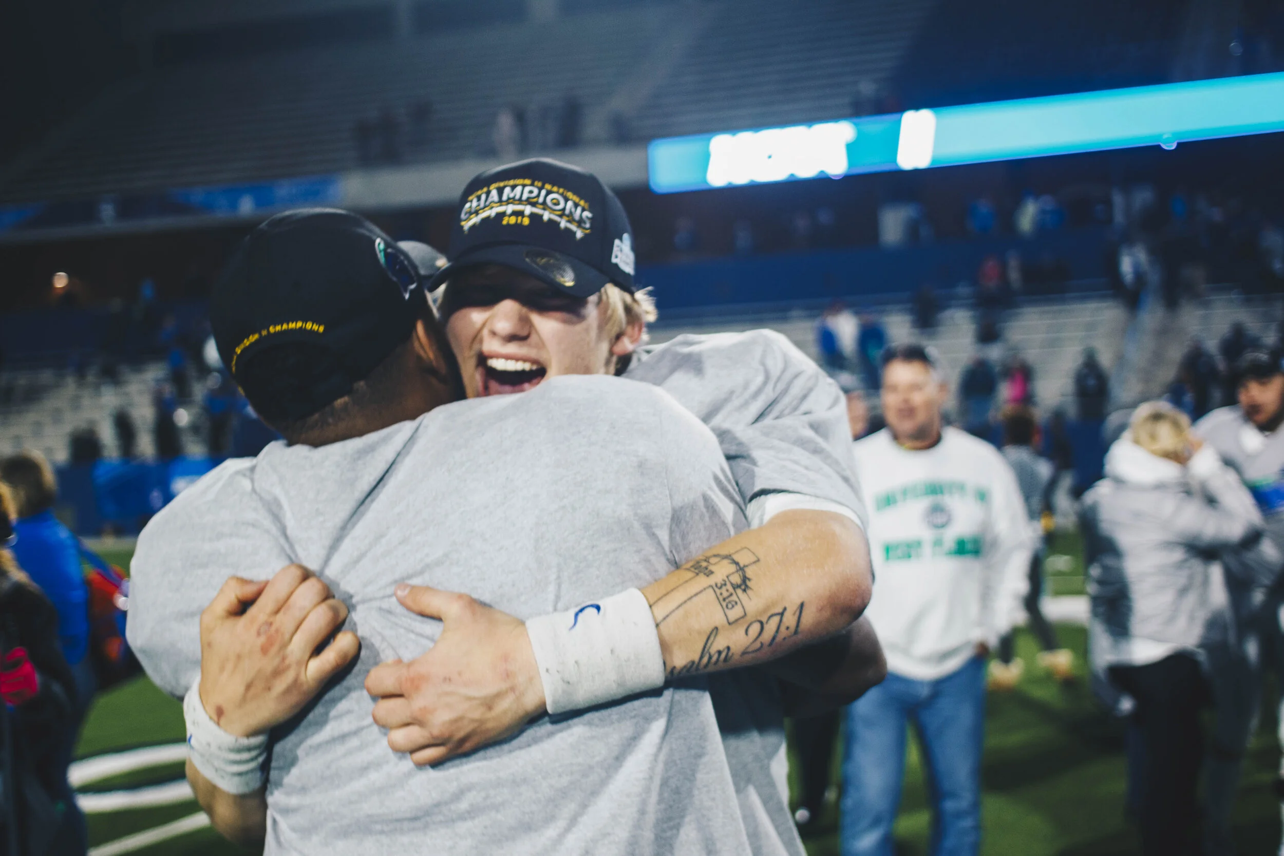 UWFvsMSU041658.jpg