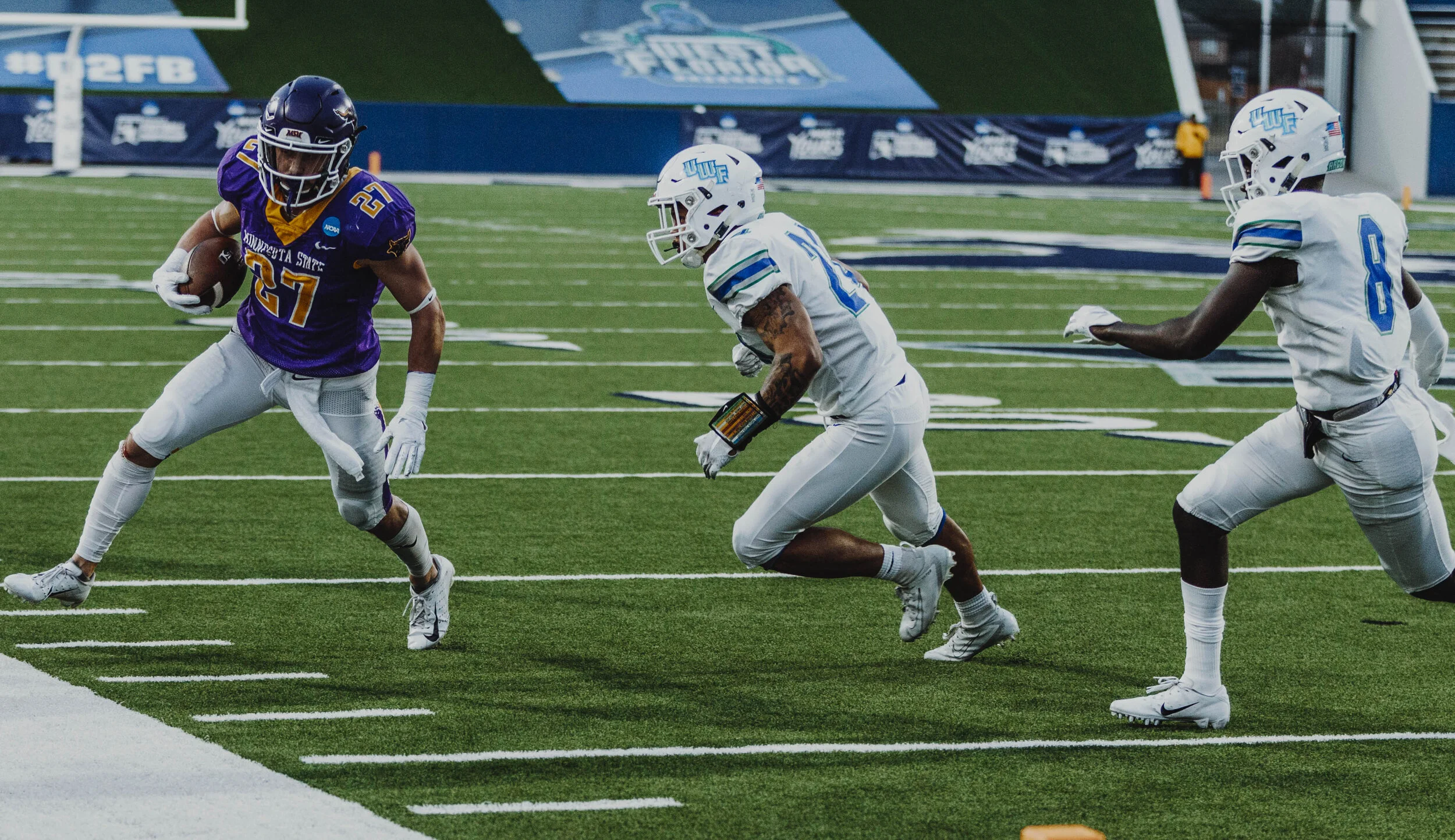 UWFvsMSU041256.jpg