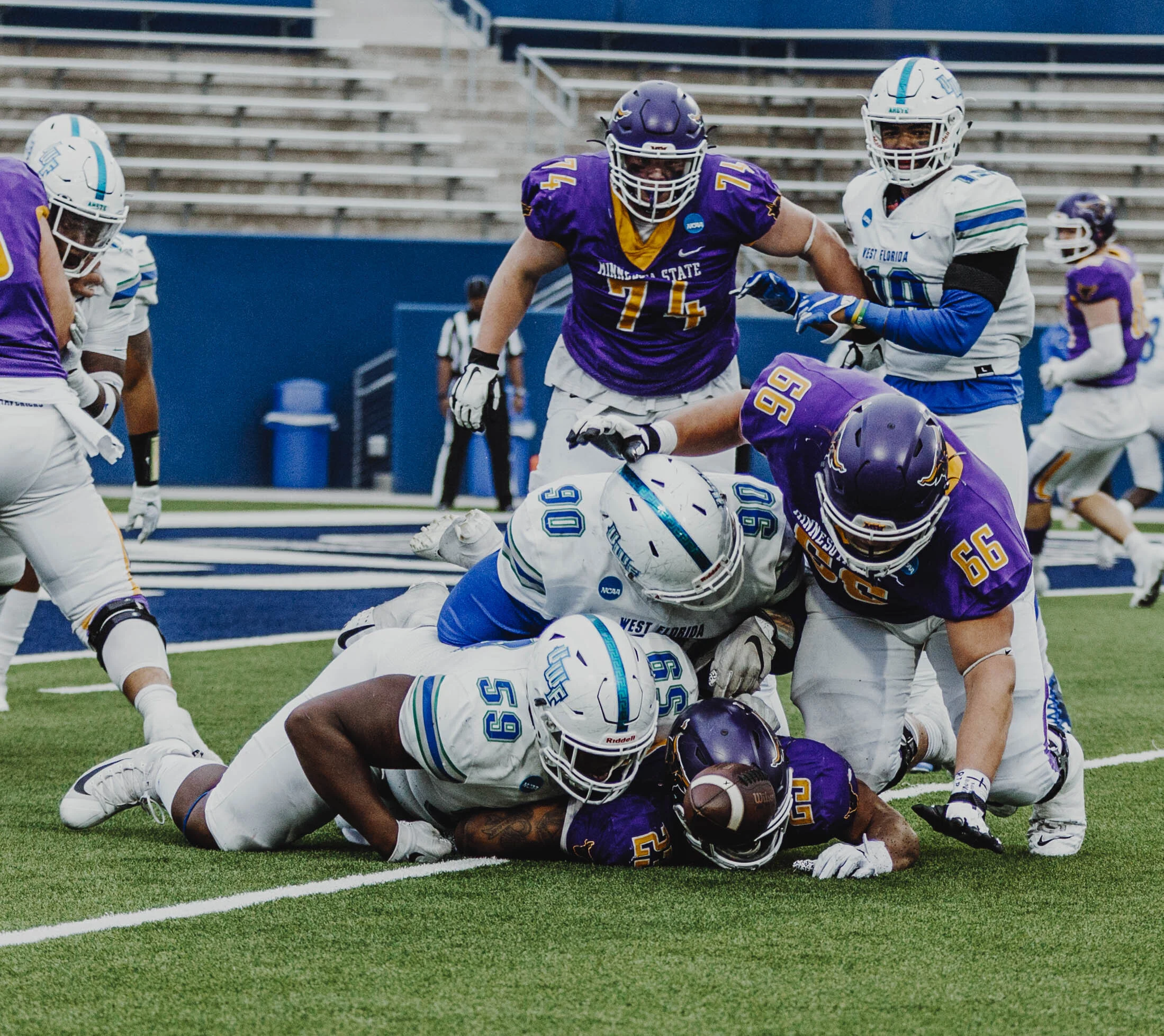 UWFvsMSU040333.jpg