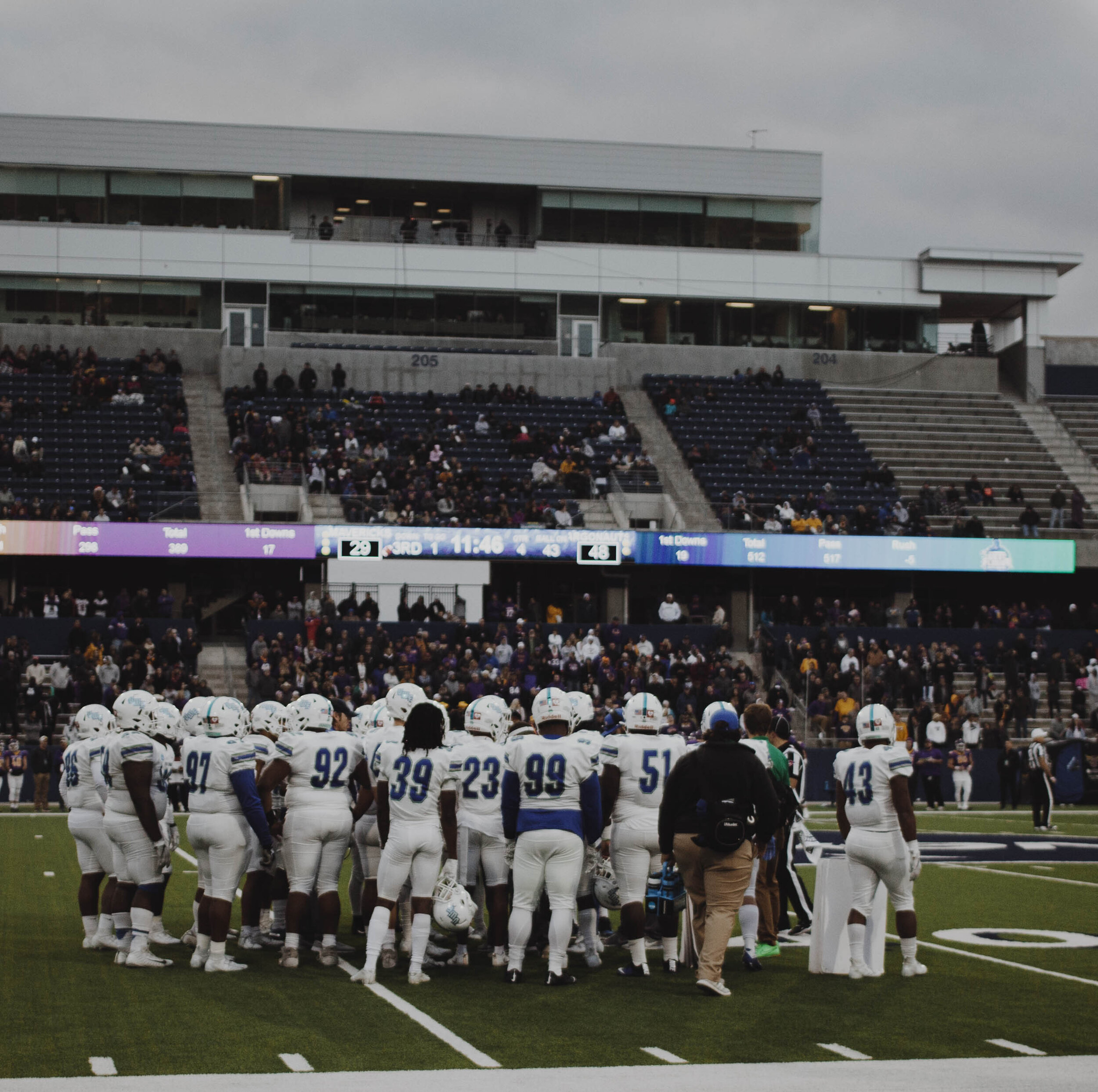 UWFvsMSU039868.jpg