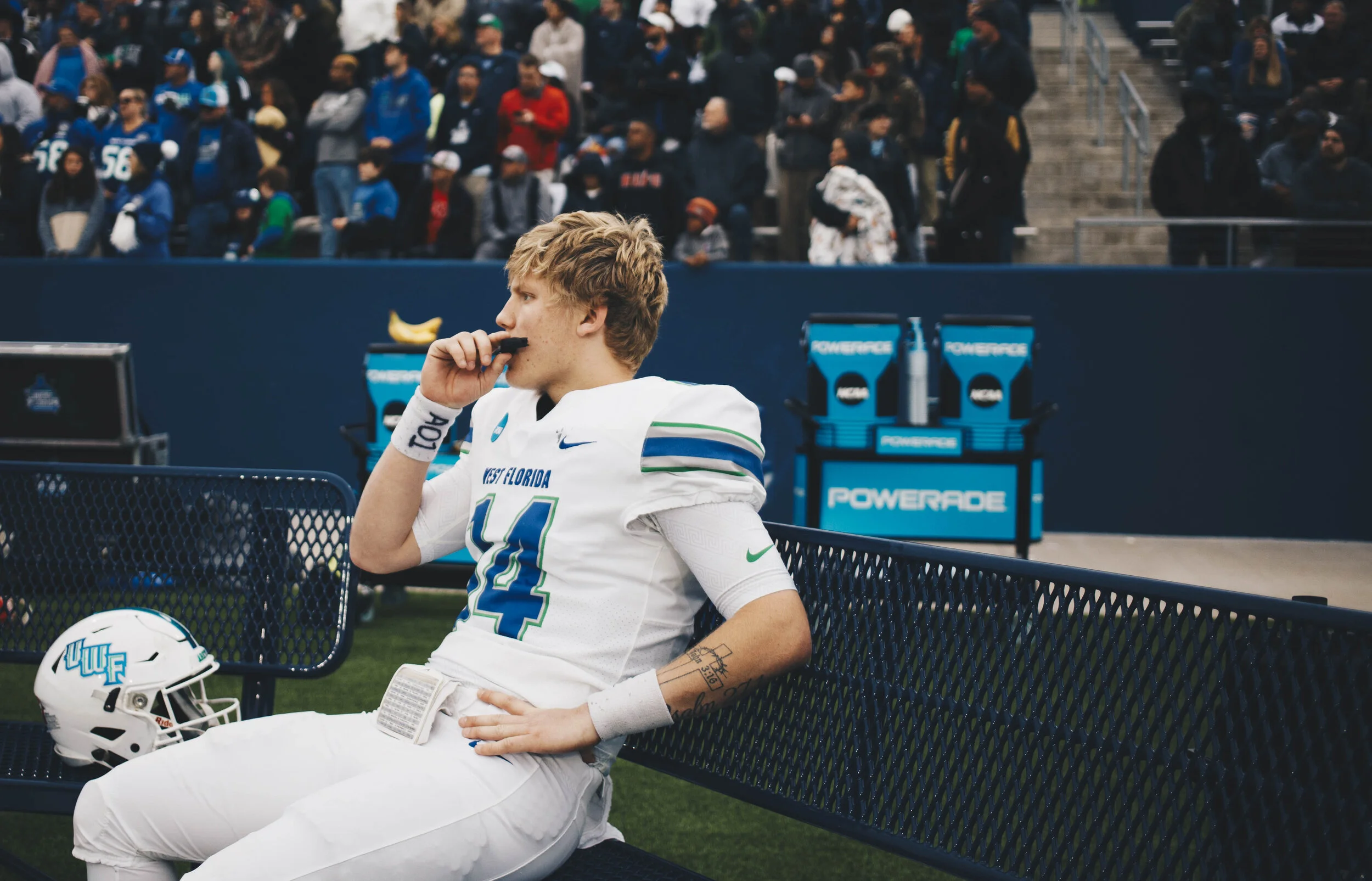 UWFvsMSU039806.jpg