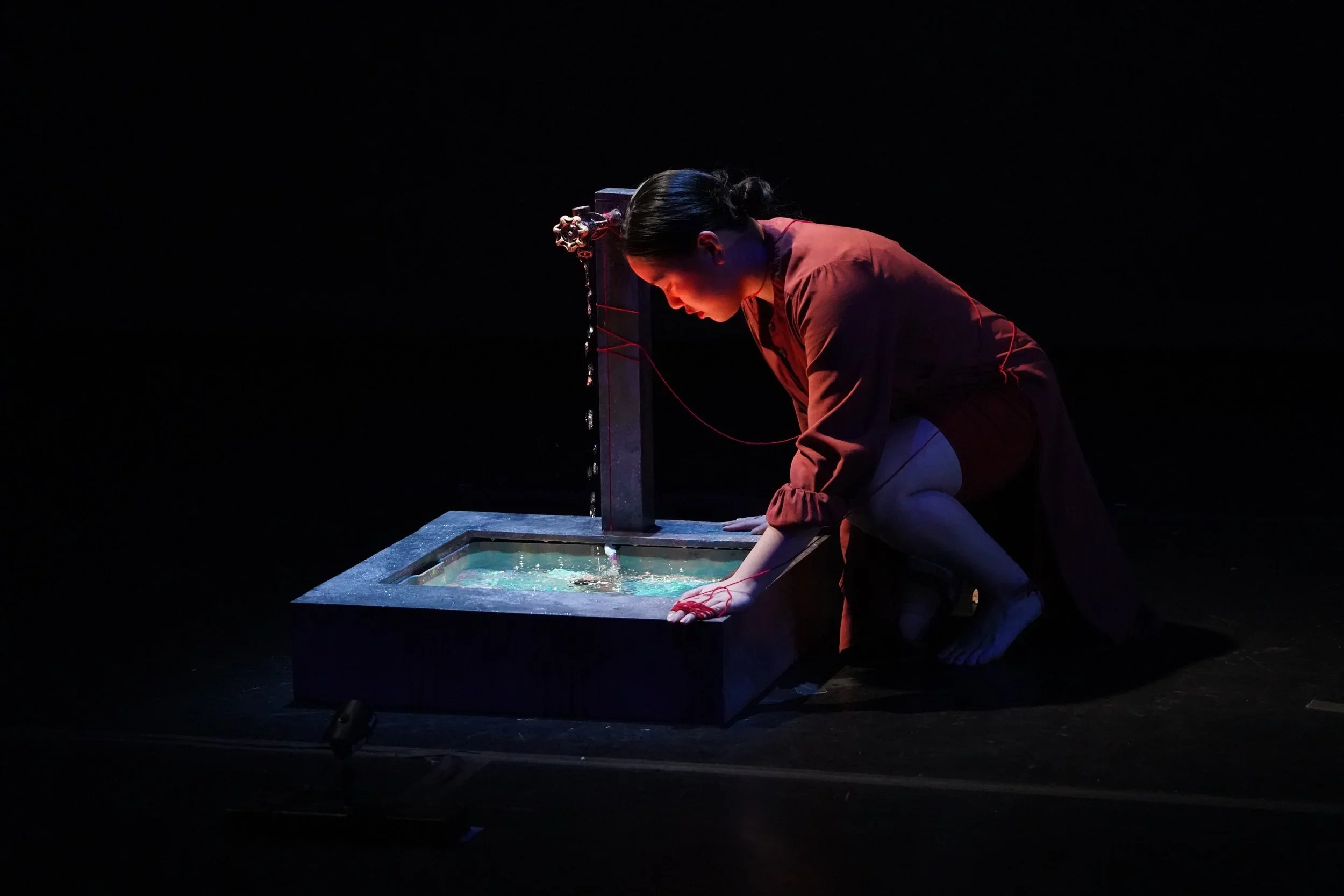 SHE WALKS THE AIR
(IX & XI)
created by Chaesong Kim

Live Electronics

Morningside Heights, public (2021), Columbia University (2022), Tompkins Square Park, public (2024)