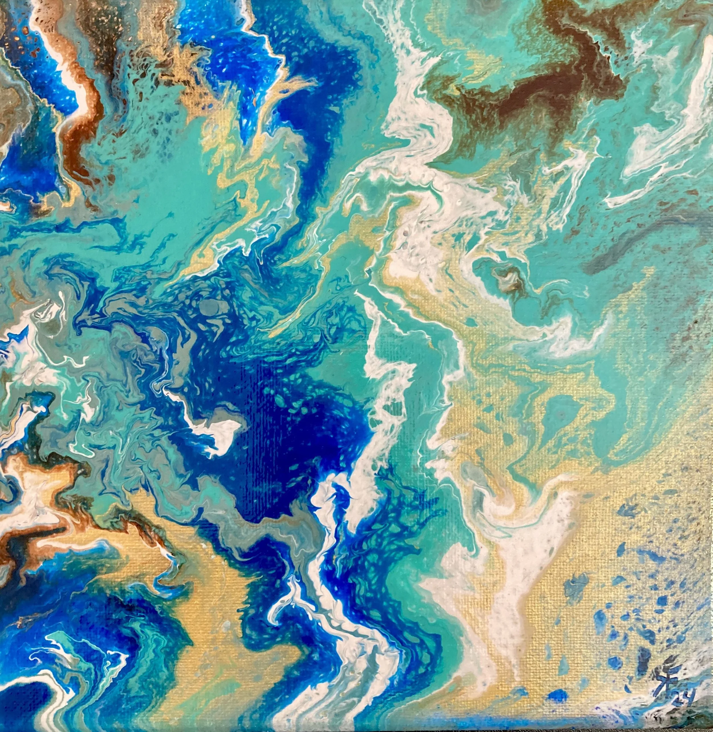 S81 Aqua Blue Pour 8.jpeg