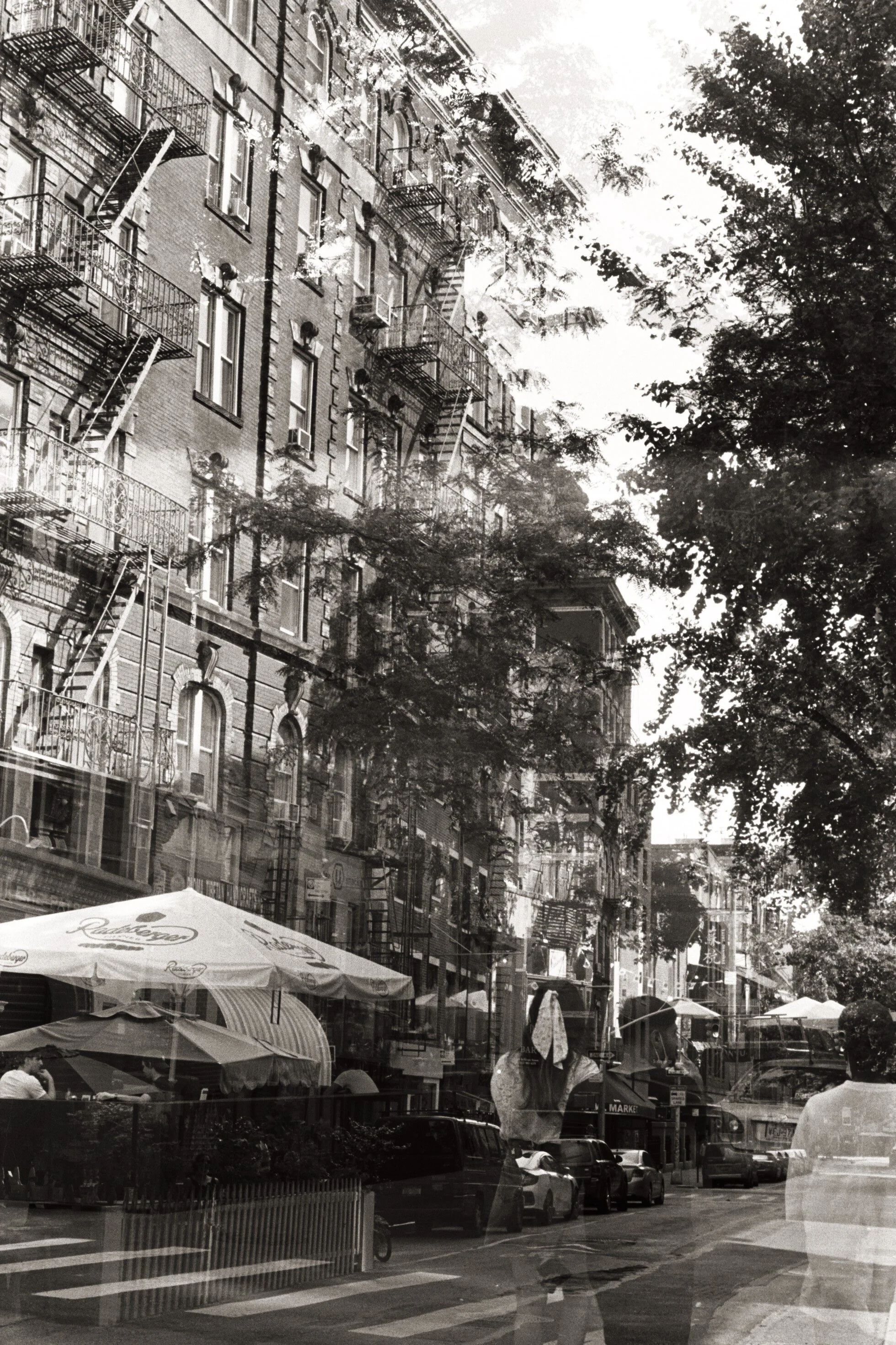 LINH_BW_best of twoAA004.jpg