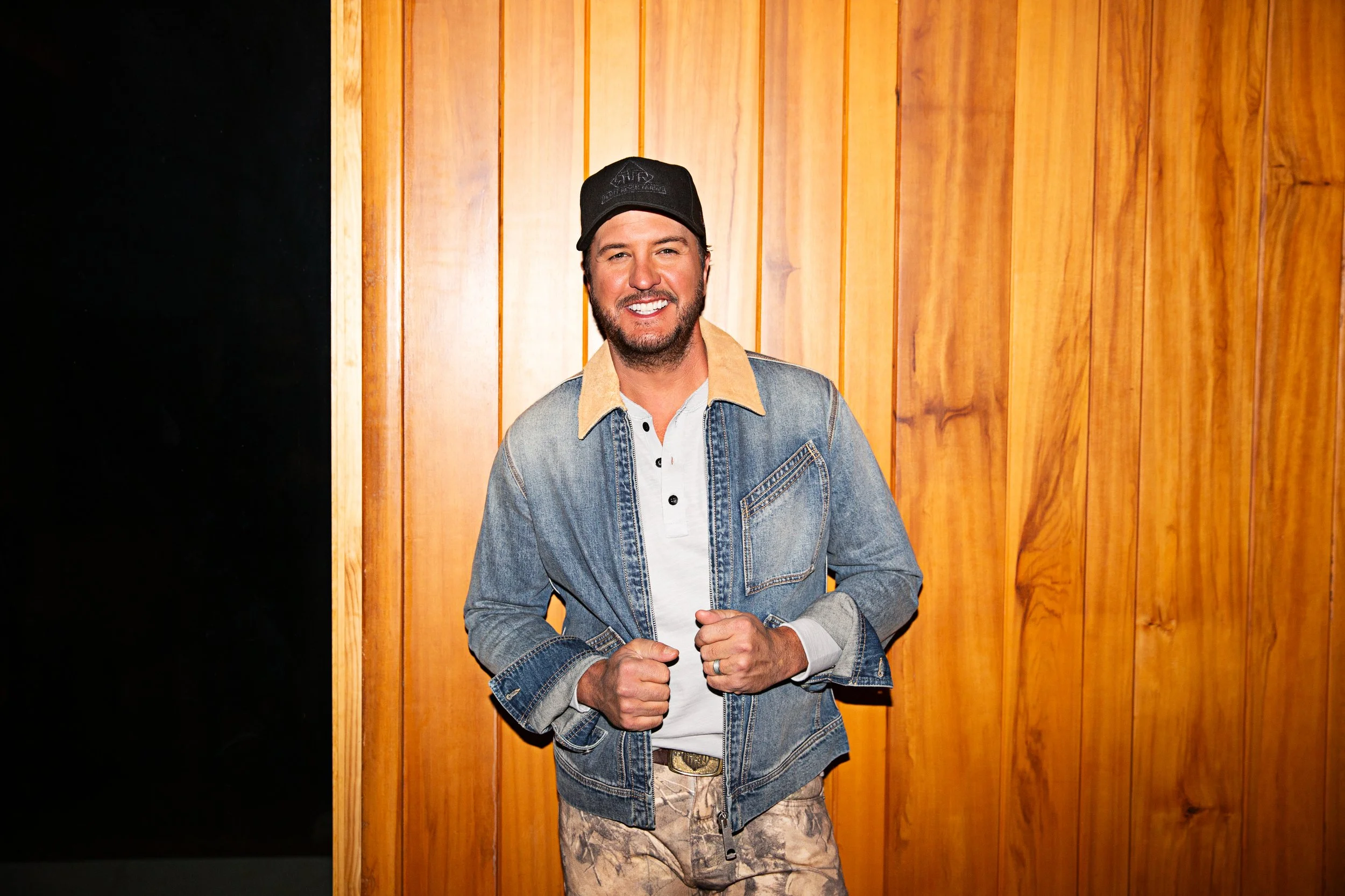 Luke Bryan Releases New Single “Country and She Knows It” Across All Digital Platforms NOW