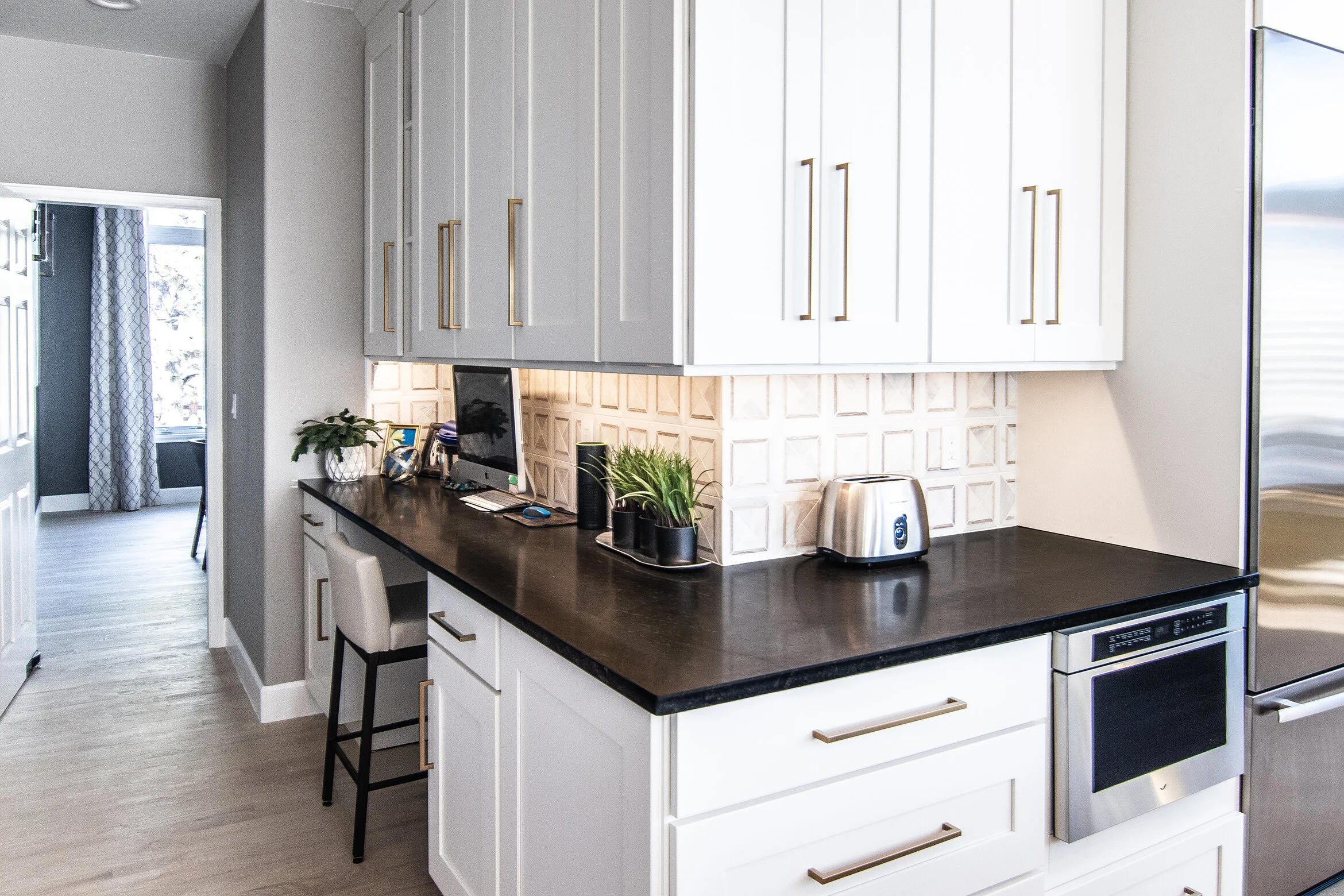 Contemporary Transitional Kitchen Remodel by Home Clearance Center — Project 2 project photo 6