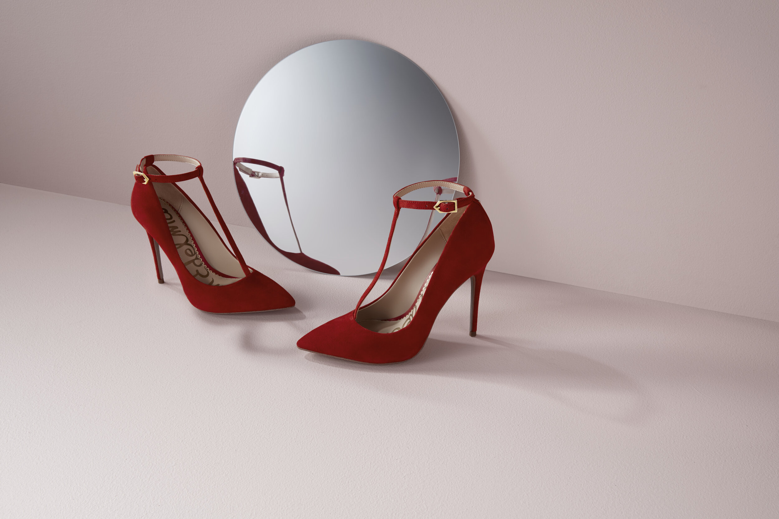 WIN3_W_GW_QC_PUMPS_ANKLESTRAP .jpg