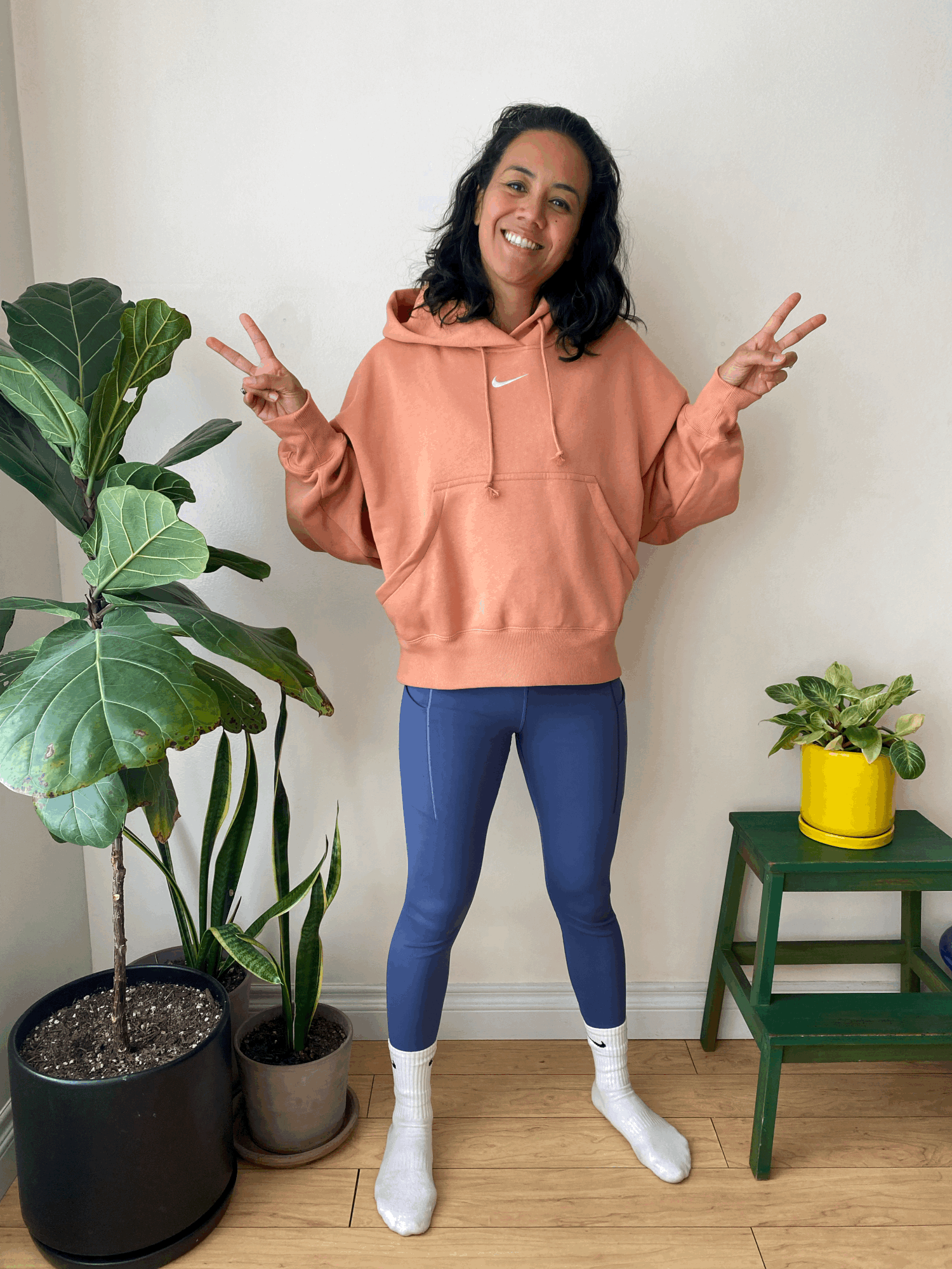 peach nike sweatshirt