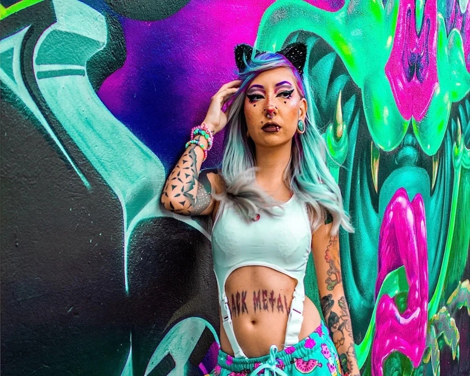  Model and Entrepreneur NatyMetal
