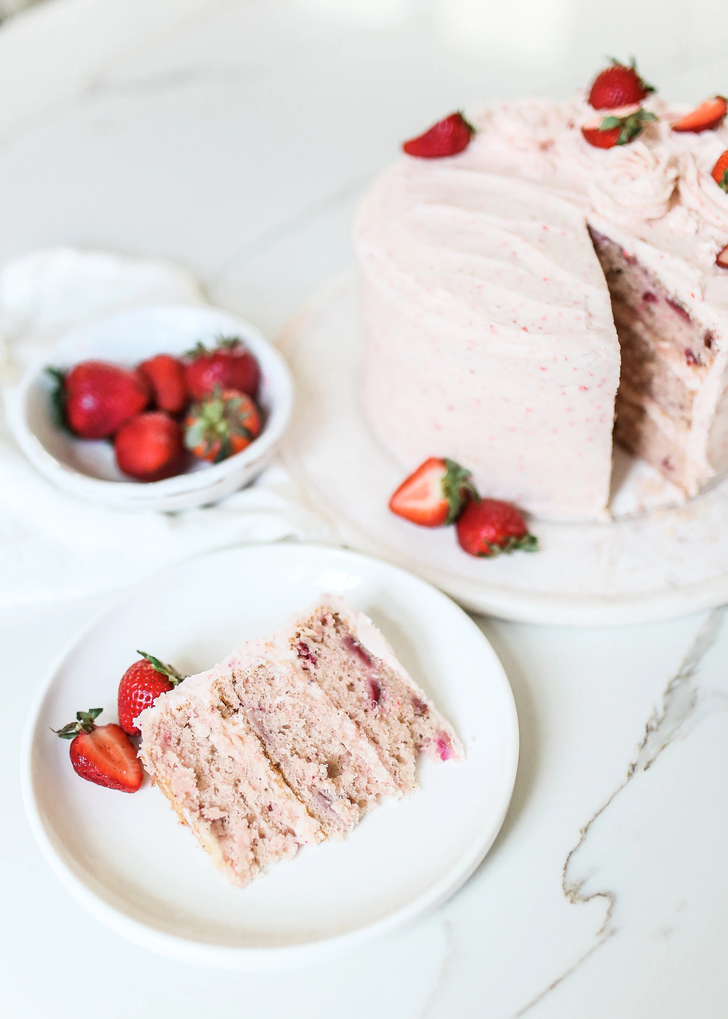 Fresh Strawberry Cake with Strawberry Cream Cheese Frosting