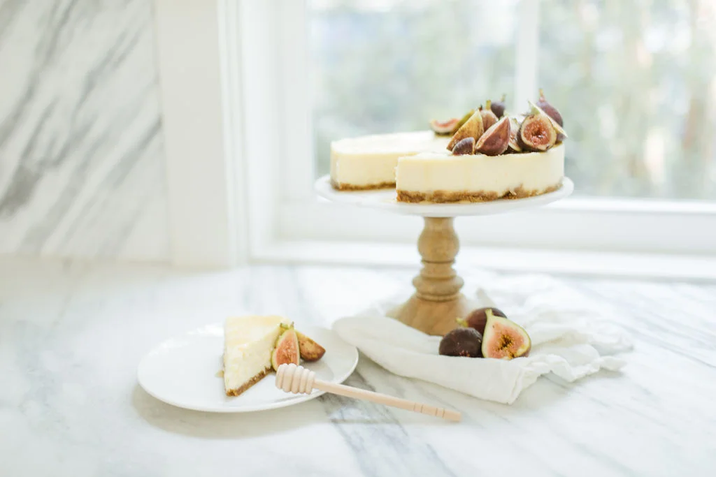 Mascarpone Cheesecake with Gingersnap Crust