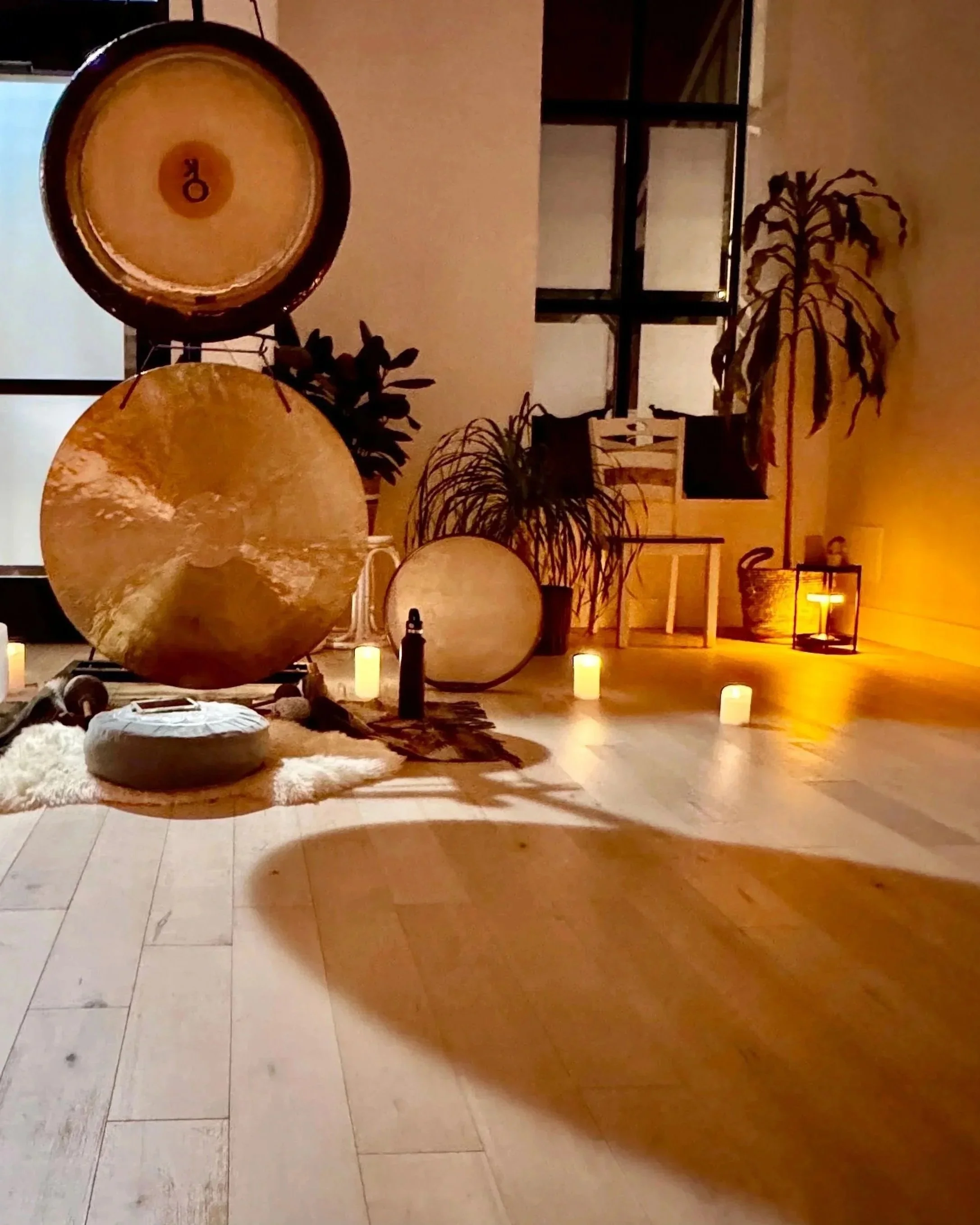 glowing gongs