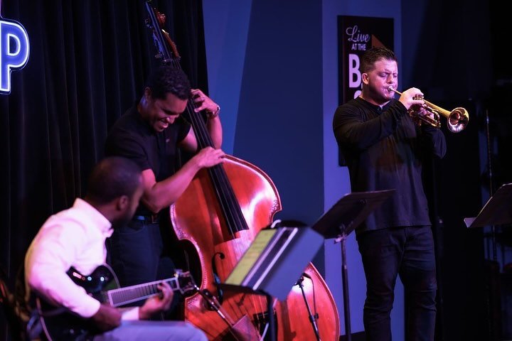 Trio a few weeks back with @pdbass74 and @danwilsonguitar &bull;&bull; Thank you for having us @bopstoptms &bull;&bull; 📸: @_scottellis