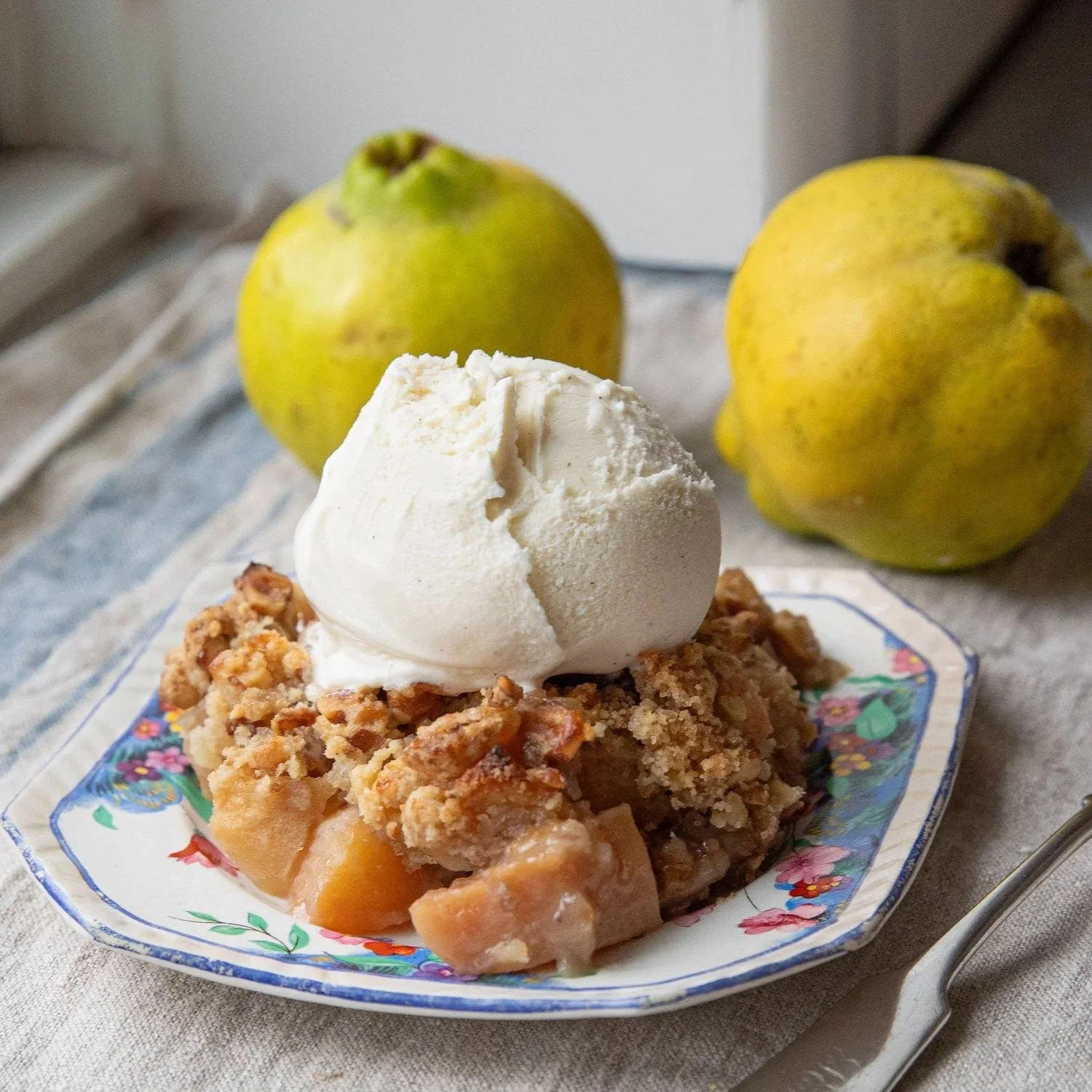 quince crumble .jpg