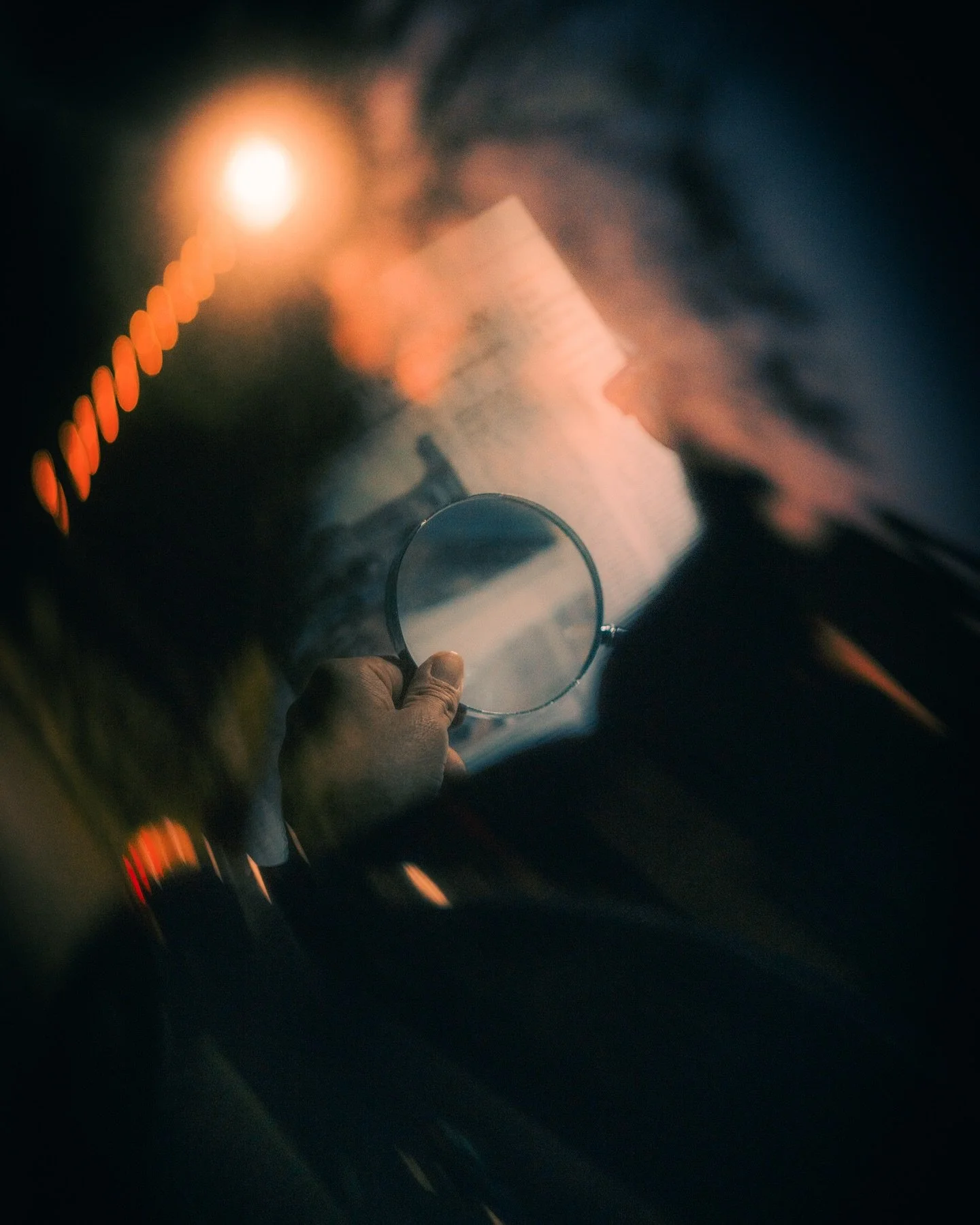 Got 99% Propaganda, But This Newspaper Ain&rsquo;t One

A scene unfolds: Magnifying moments of subtle propaganda&mdash;What&rsquo;s seen 🔍, what&rsquo;s hidden 🗞️, and what&rsquo;s amplified 👁️.

Captured at the end of a long walk through the city