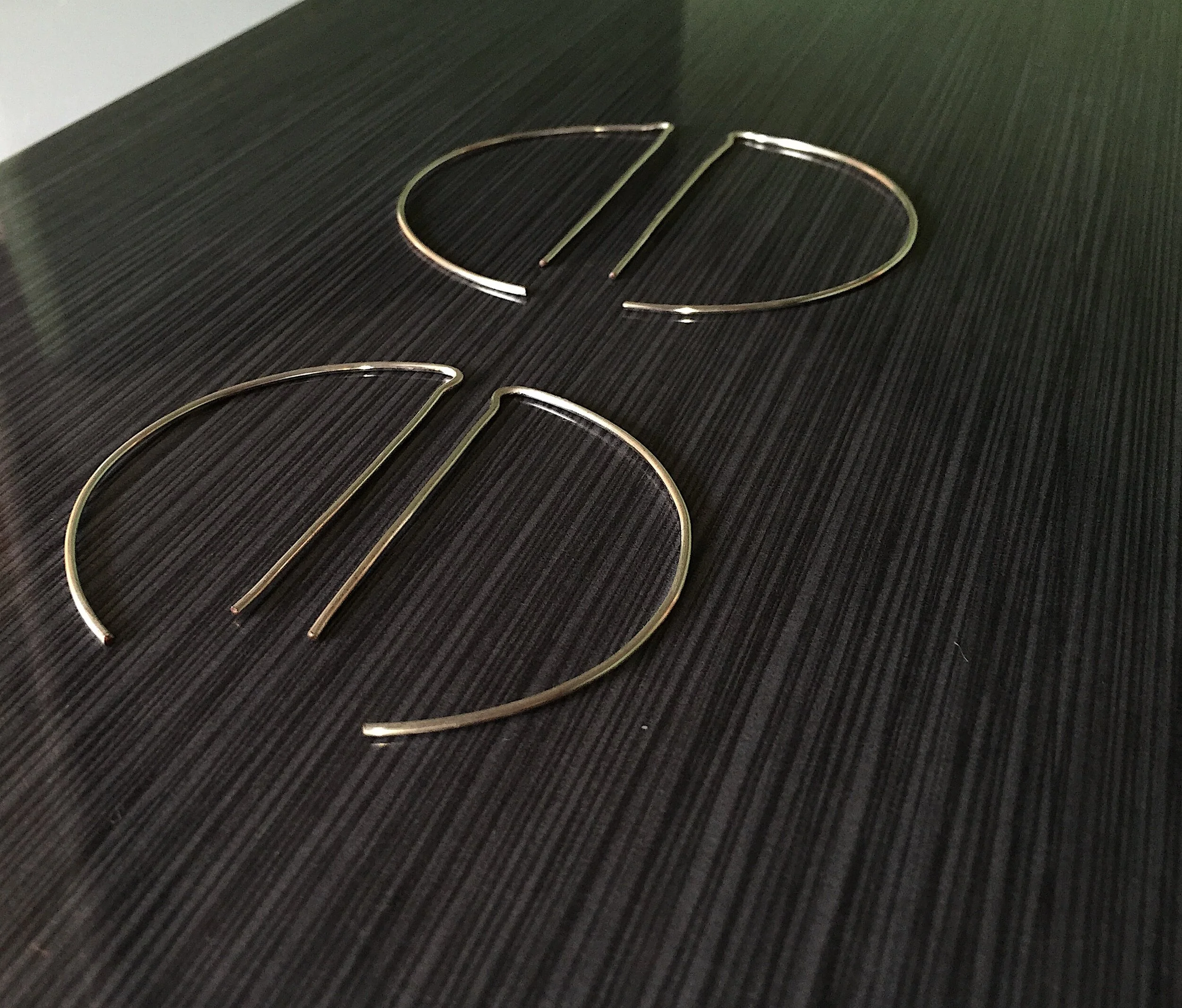 Abre silver 2 sizes tilt sharp.JPG