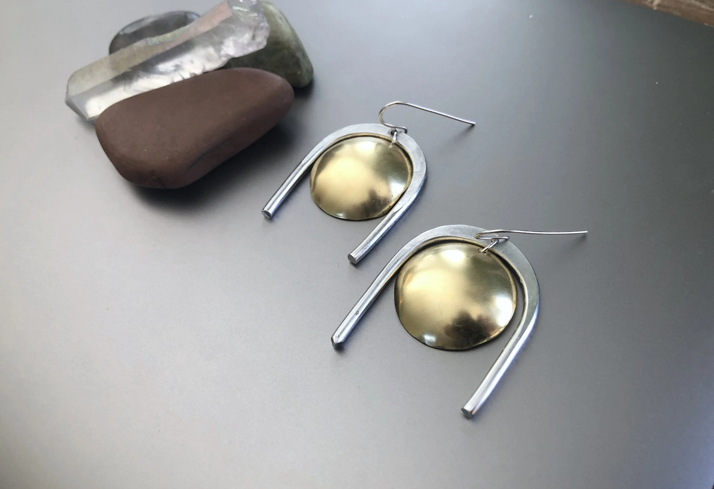 Helio Medallion