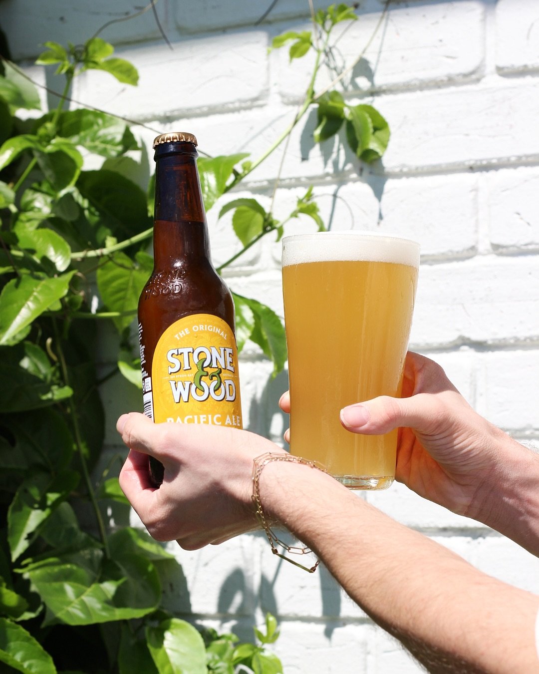 and just like that it's June🤩 Our new beers of the month are on and ready to go!

👉🏽 Stone and Wood Pints
👉🏽 Heineken Pints
👉🏽 Hahn Super Dry 3.5% and 4.6%

Deals available for the month of June only. Cheers to that!