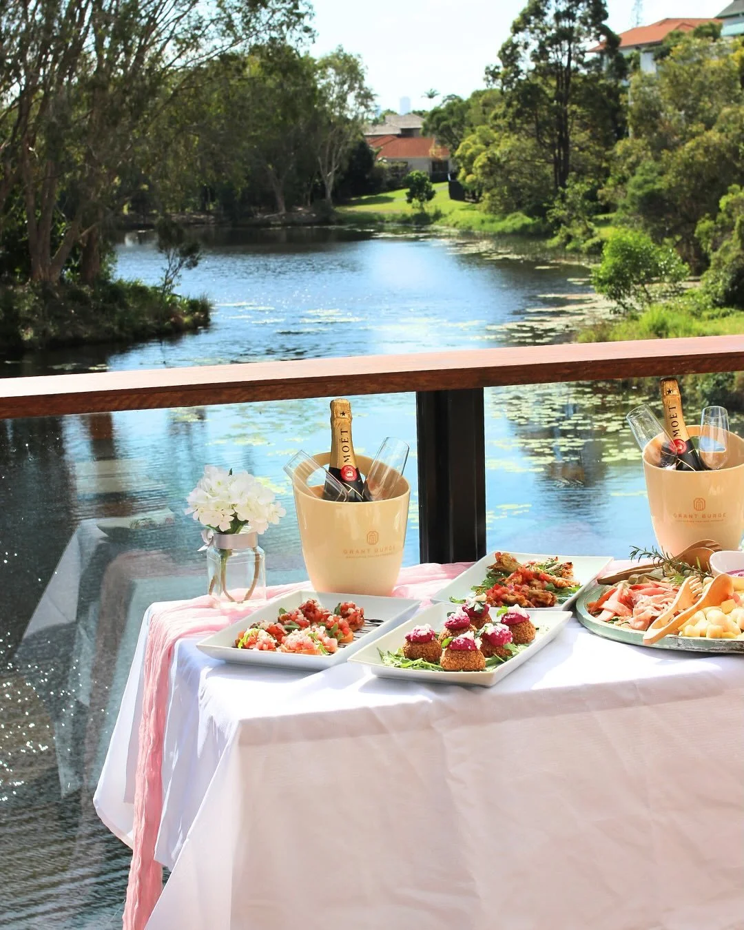 This and golden hour 🫱🏼&zwj;🫲🏽

Our functions packages are designed to take all the stress out of planning with curated catering for every occasion, no area hire fees and lake views that do the talking 💌

Christmas party bookings now available &