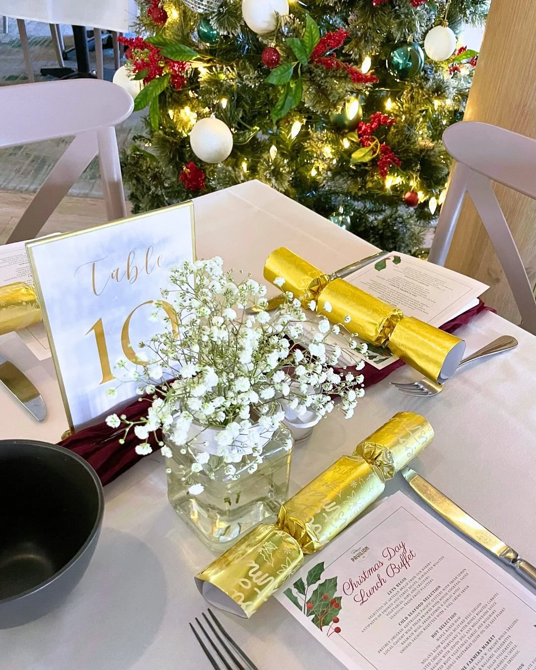 in disbelief because this year has gone SO quickly, but also extremely excited for our unmissable Christmas Day Lunch Buffet🫱🏼&zwj;🫲🏽😮&zwj;💨💫🎄

Bookings are officially open!! Don&rsquo;t miss the chance to eat to your hearts content with 0 wa